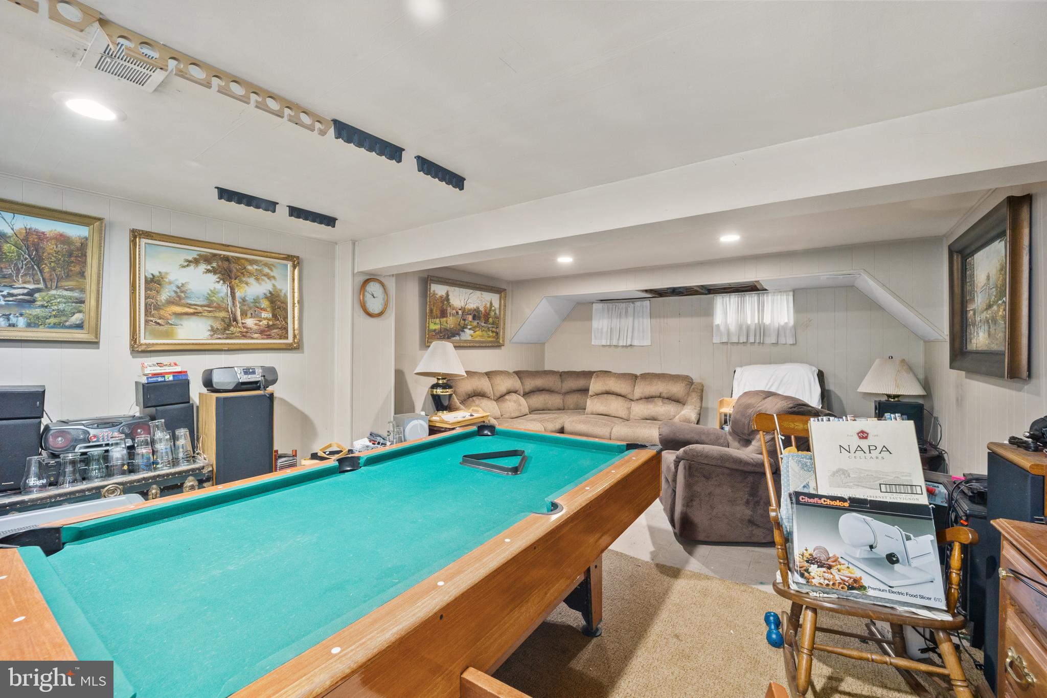 PENNSBURY HGTS - Residential