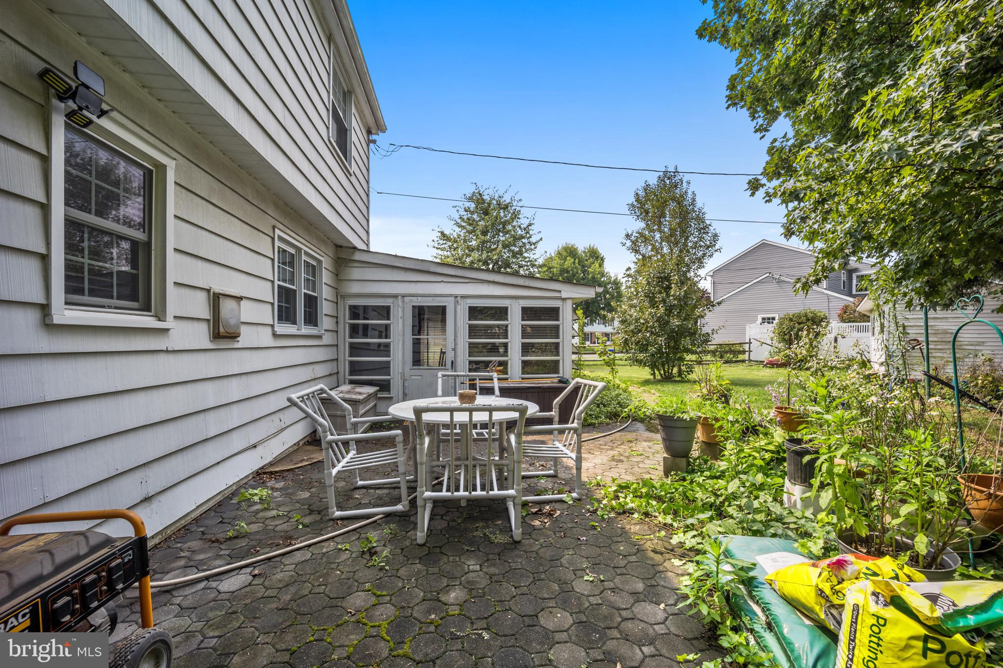 PENNSBURY HGTS - Residential