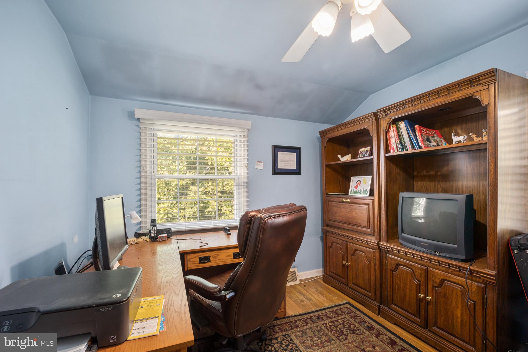 PENNSBURY HGTS - Residential