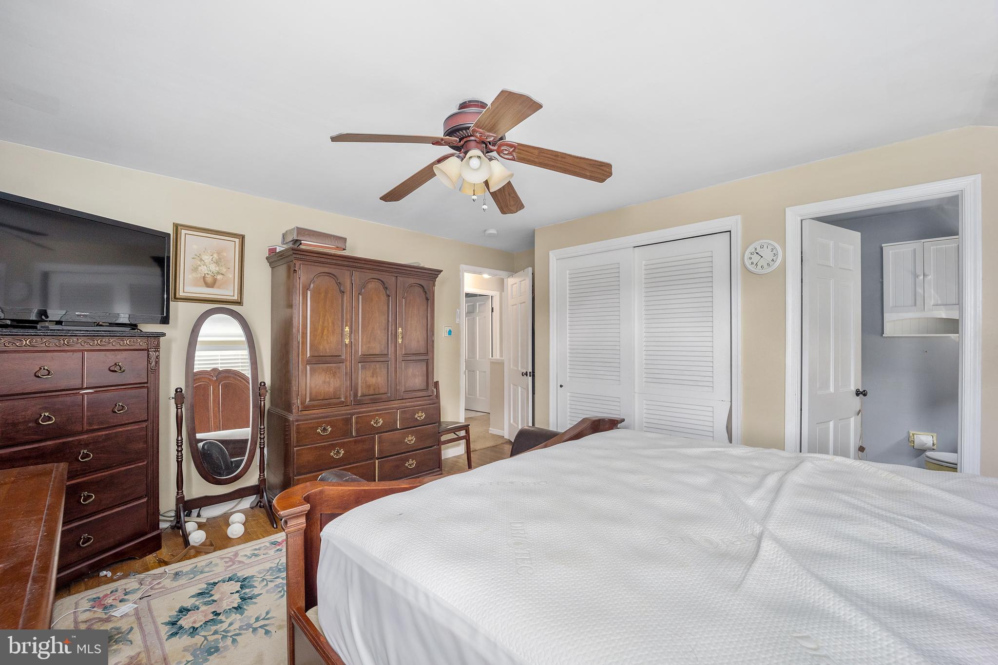 PENNSBURY HGTS - Residential