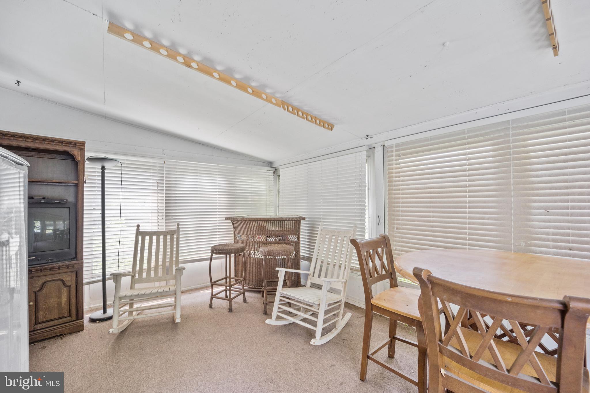 PENNSBURY HGTS - Residential