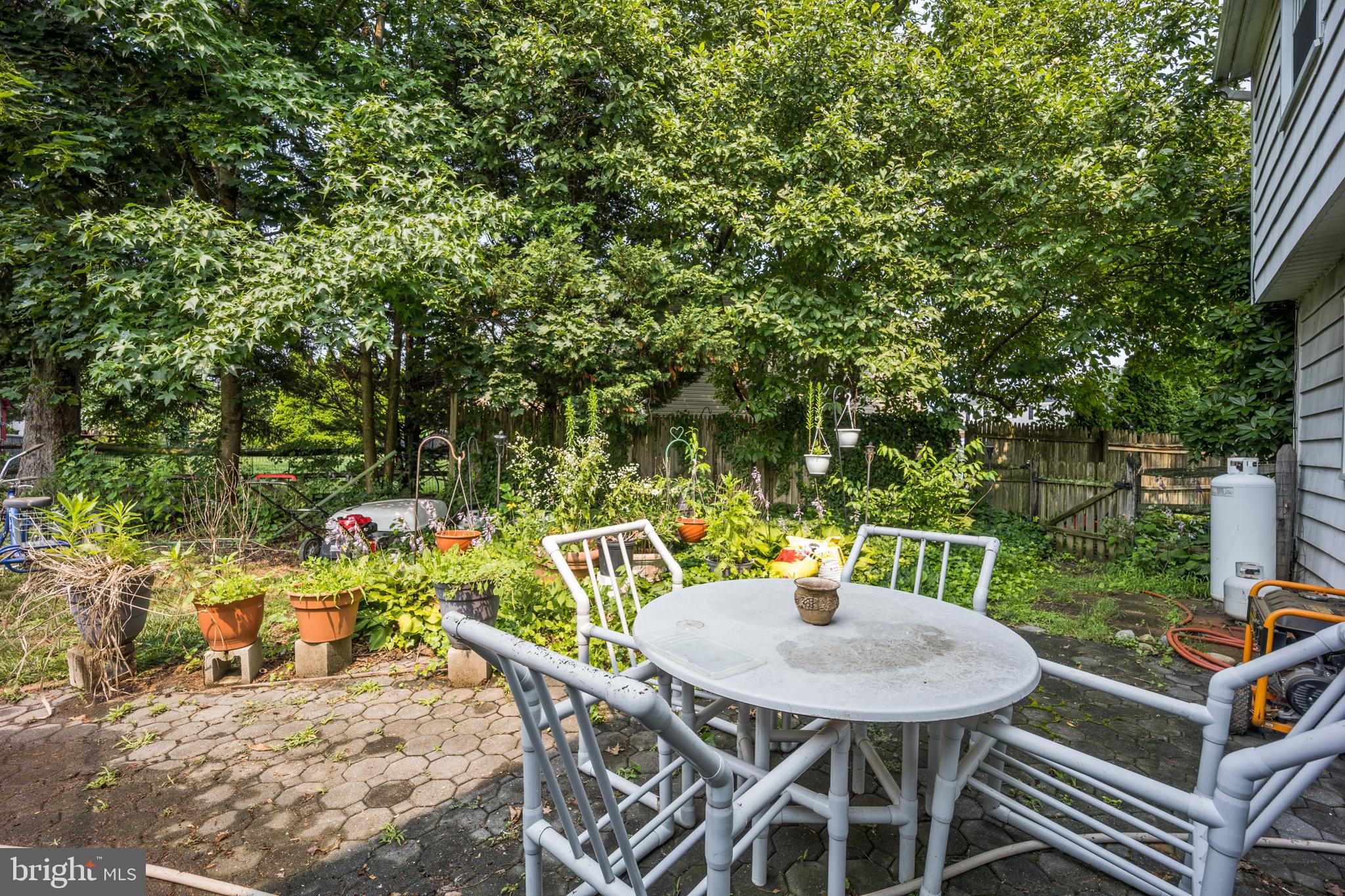 PENNSBURY HGTS - Residential