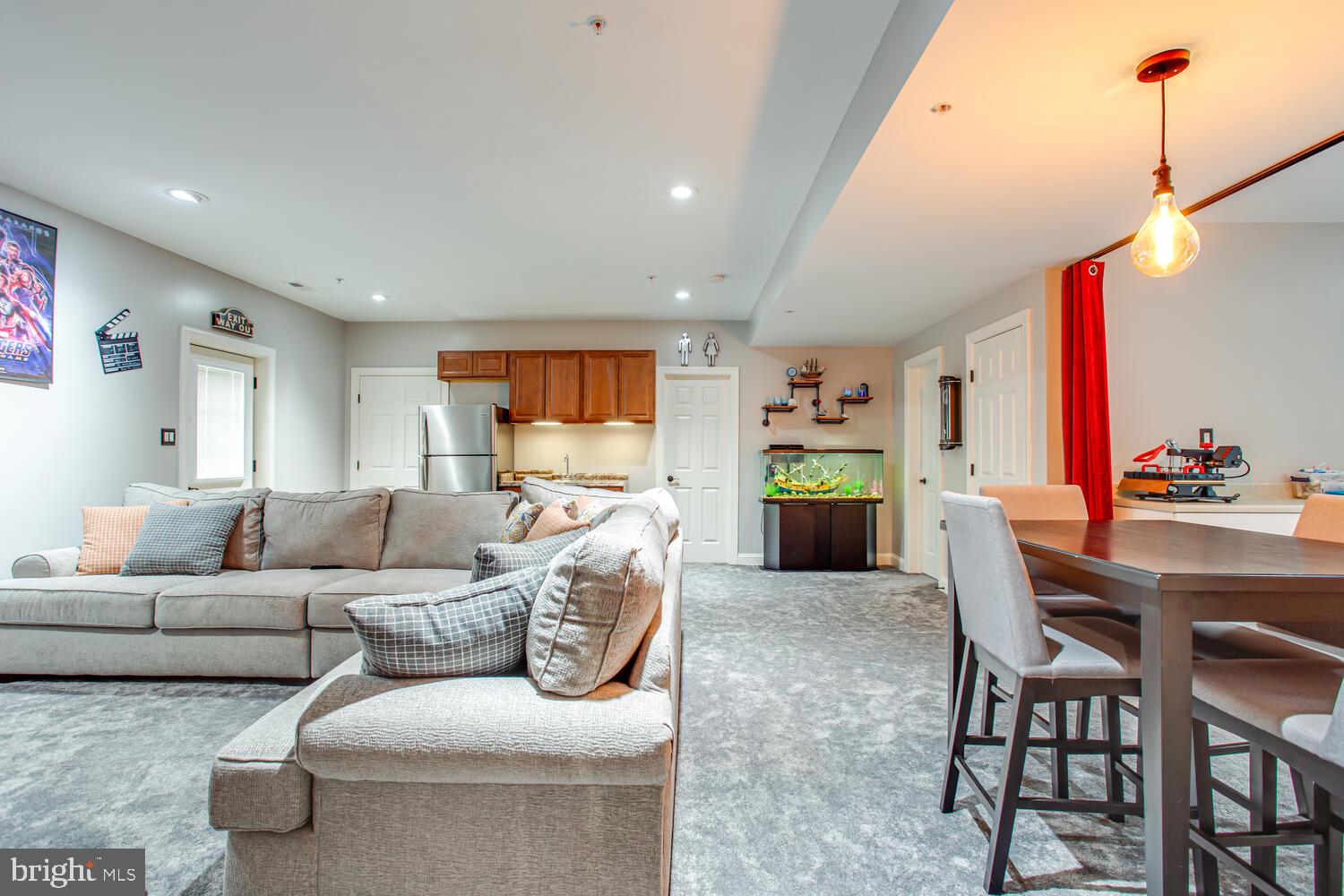 PEMBROOKE - Residential