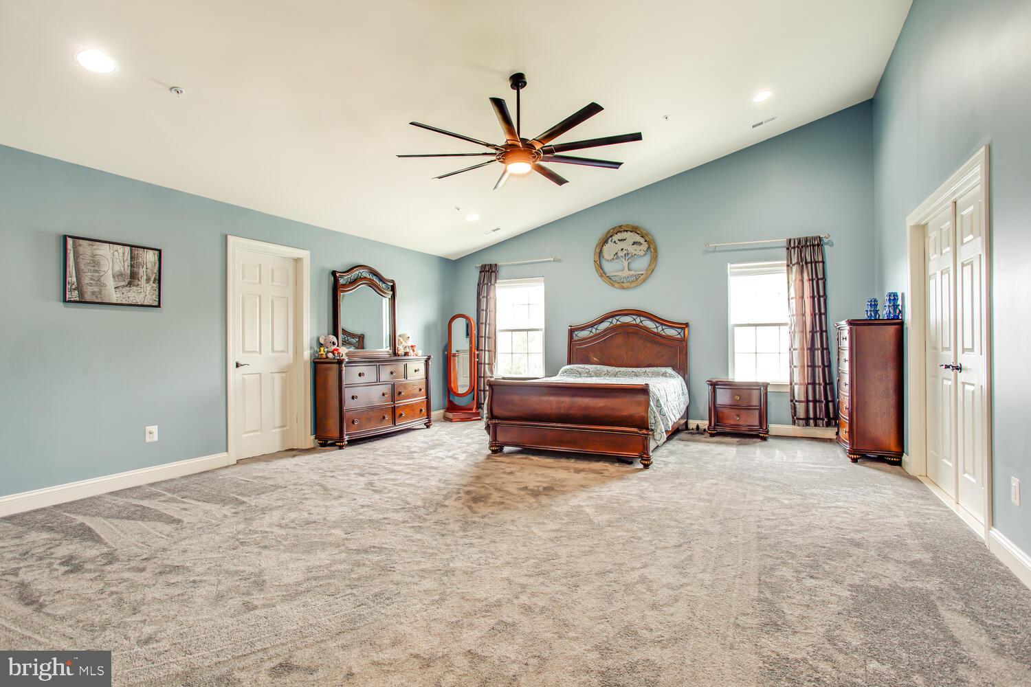 PEMBROOKE - Residential