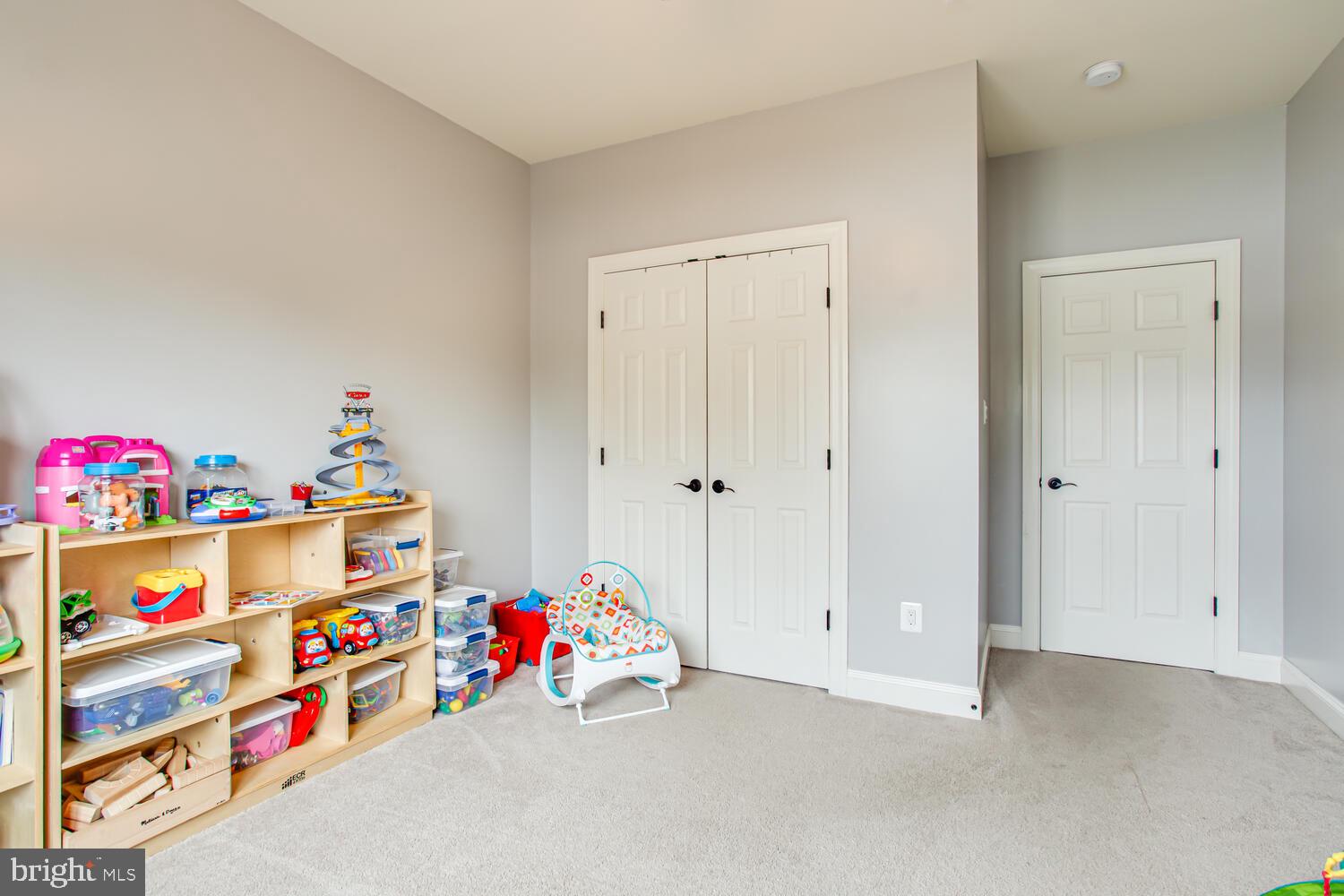 PEMBROOKE - Residential