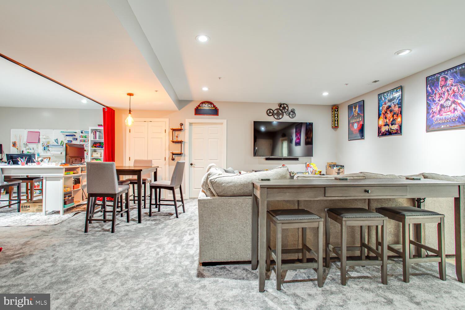 PEMBROOKE - Residential