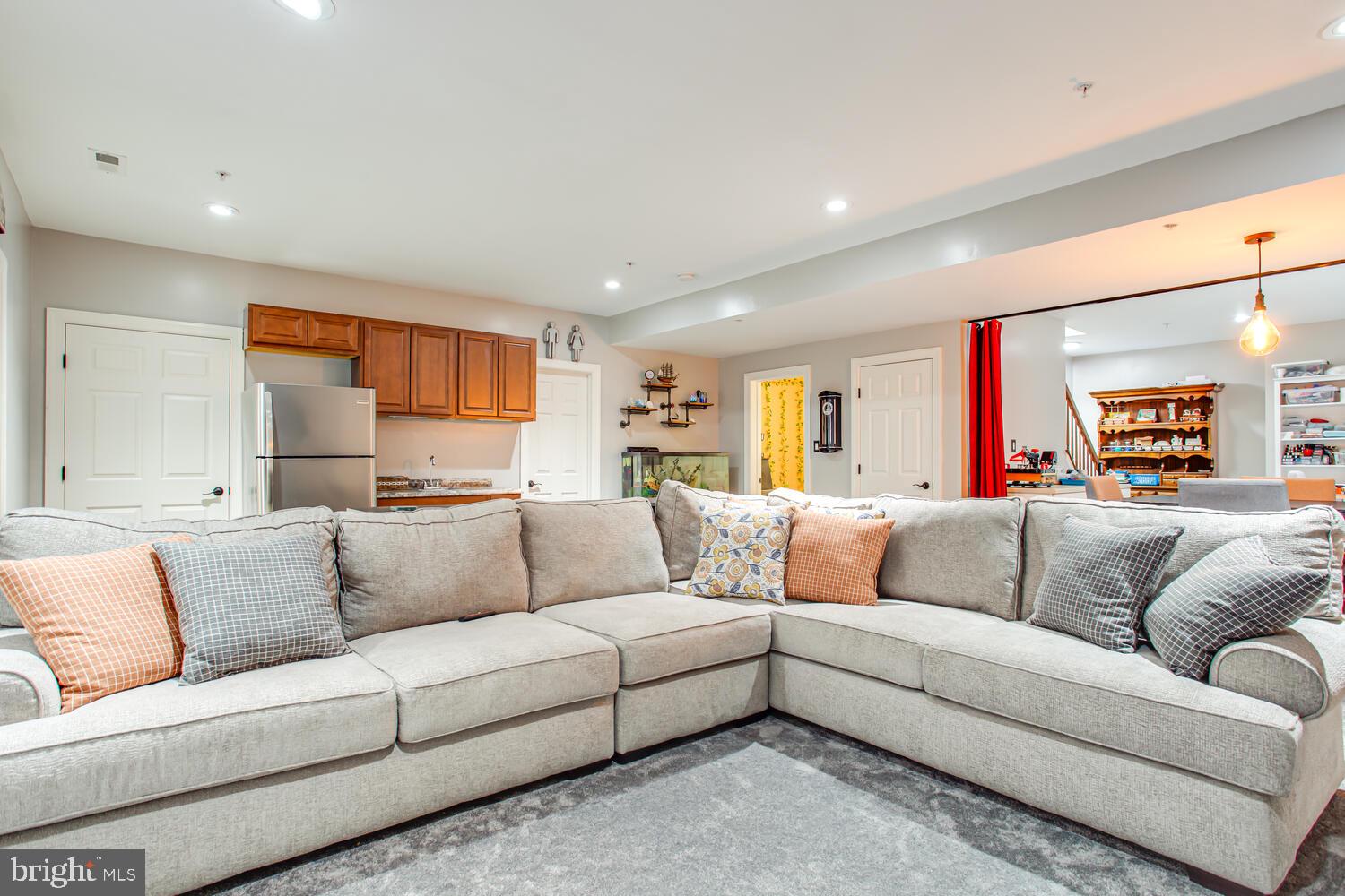 PEMBROOKE - Residential