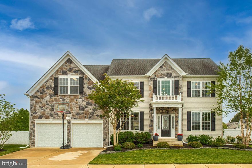 One of the largest houses in the Pembrooke Community. Are you looking for a space and convenient location? This house has it all. Just under 5,000 sq.feet. Six spacious bedrooms, wait till you see the master bedroom with a walk-in master closet. Four bedrooms on the upper floor, one bedroom on the main and one bedroom in the basement. House features 9 ft ceilings, a gourmet kitchen with cherry cabinets and granite countertop, a kitchen that opens up to the living room where you can cook and entertain guests or be present with your family. The office room features built-in shelves, and the room across can be suitable for a second office space. Fully finished basement with large craft room, family room, bedroom, secret play space for kids, and gym area. A basement can be used as an apartment in law if you need. Oh, what about outdoor? So much room for entertaining and cooking out. Fenced back yard with above-ground pool that can stay. Upgrades: fresh paint, new tankless water heater-endless supply of hot water, LED lighting.
House located 5 min away from Pax River means you can spend more time with family instead of traffic and convenient to shopping and restaurants.