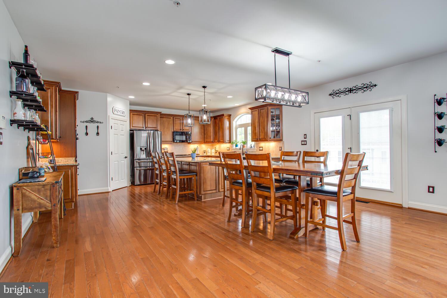 PEMBROOKE - Residential