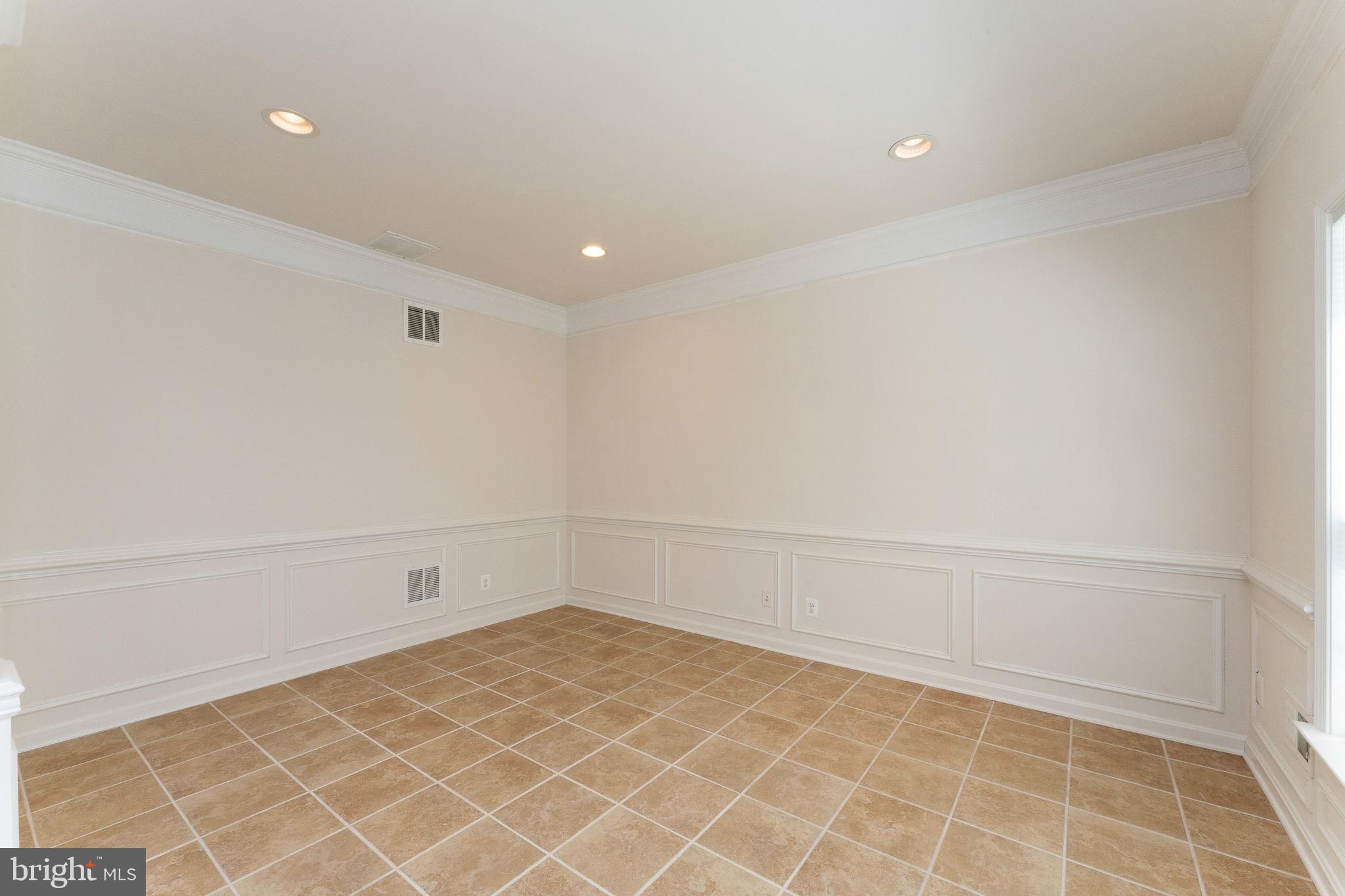 FAIR CREST - Residential Lease