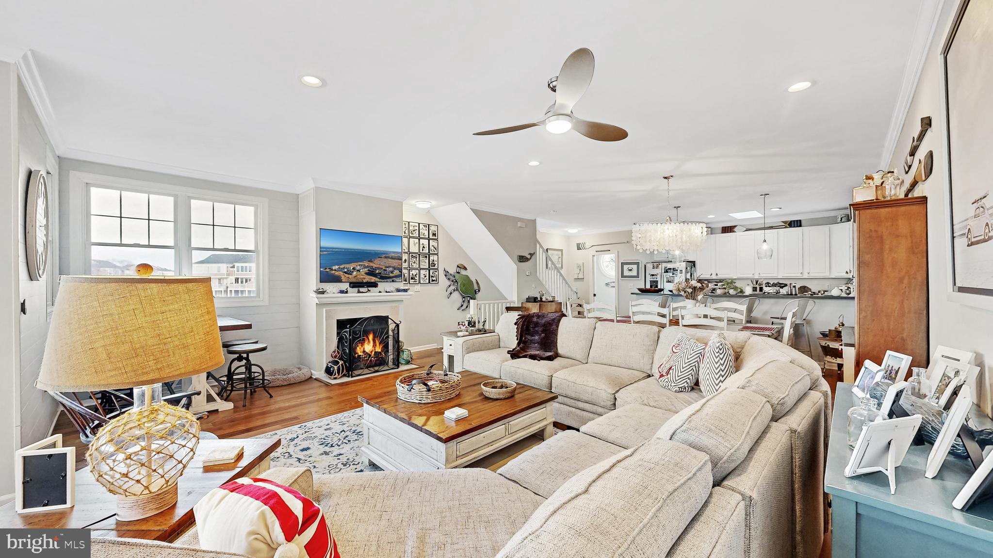 BAYVILLE SHORES - Residential