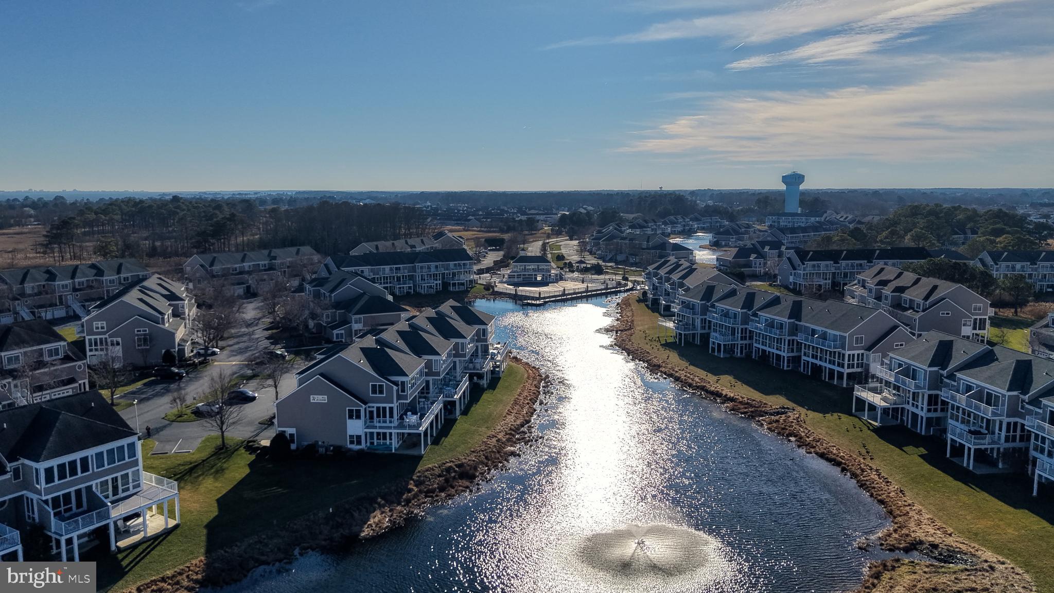 BAYVILLE SHORES - Residential