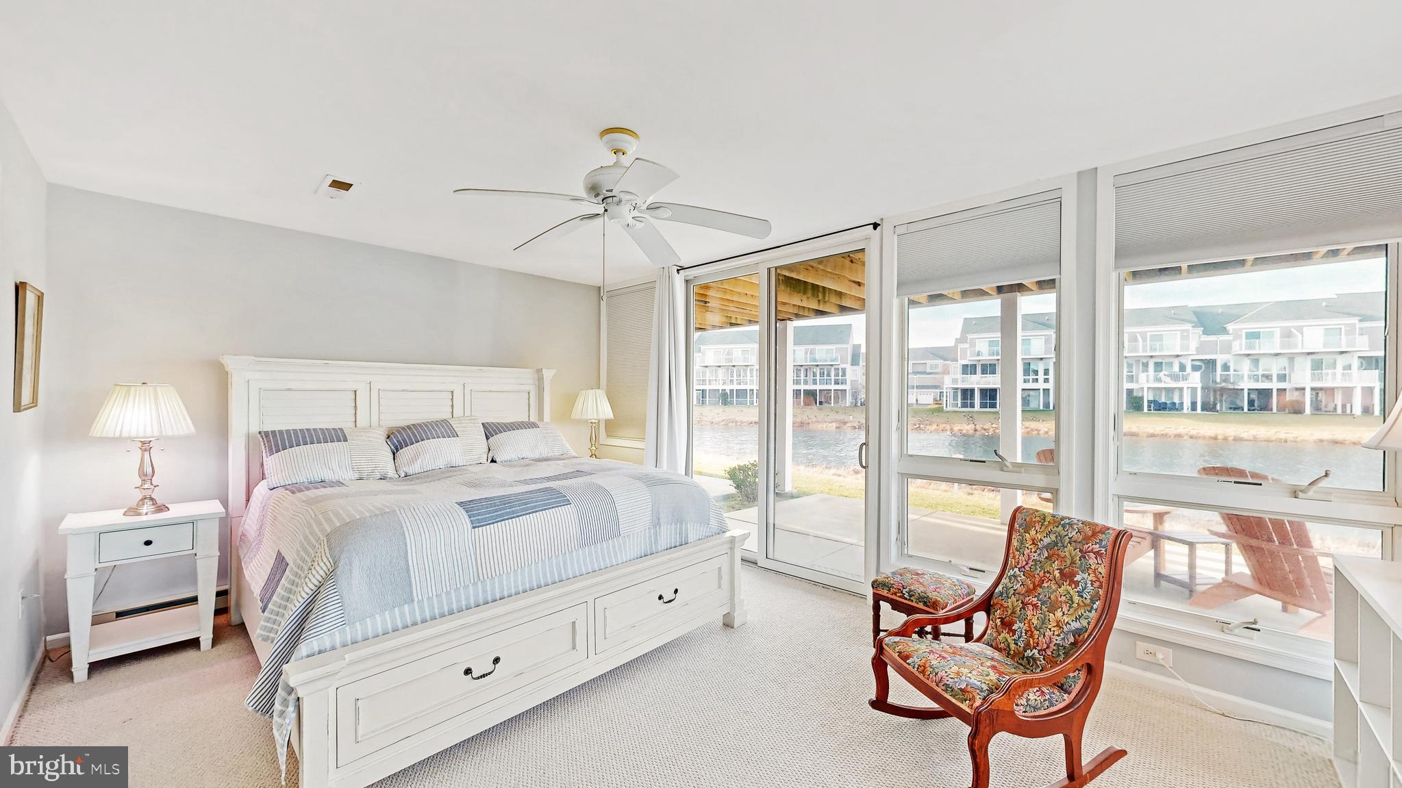 BAYVILLE SHORES - Residential