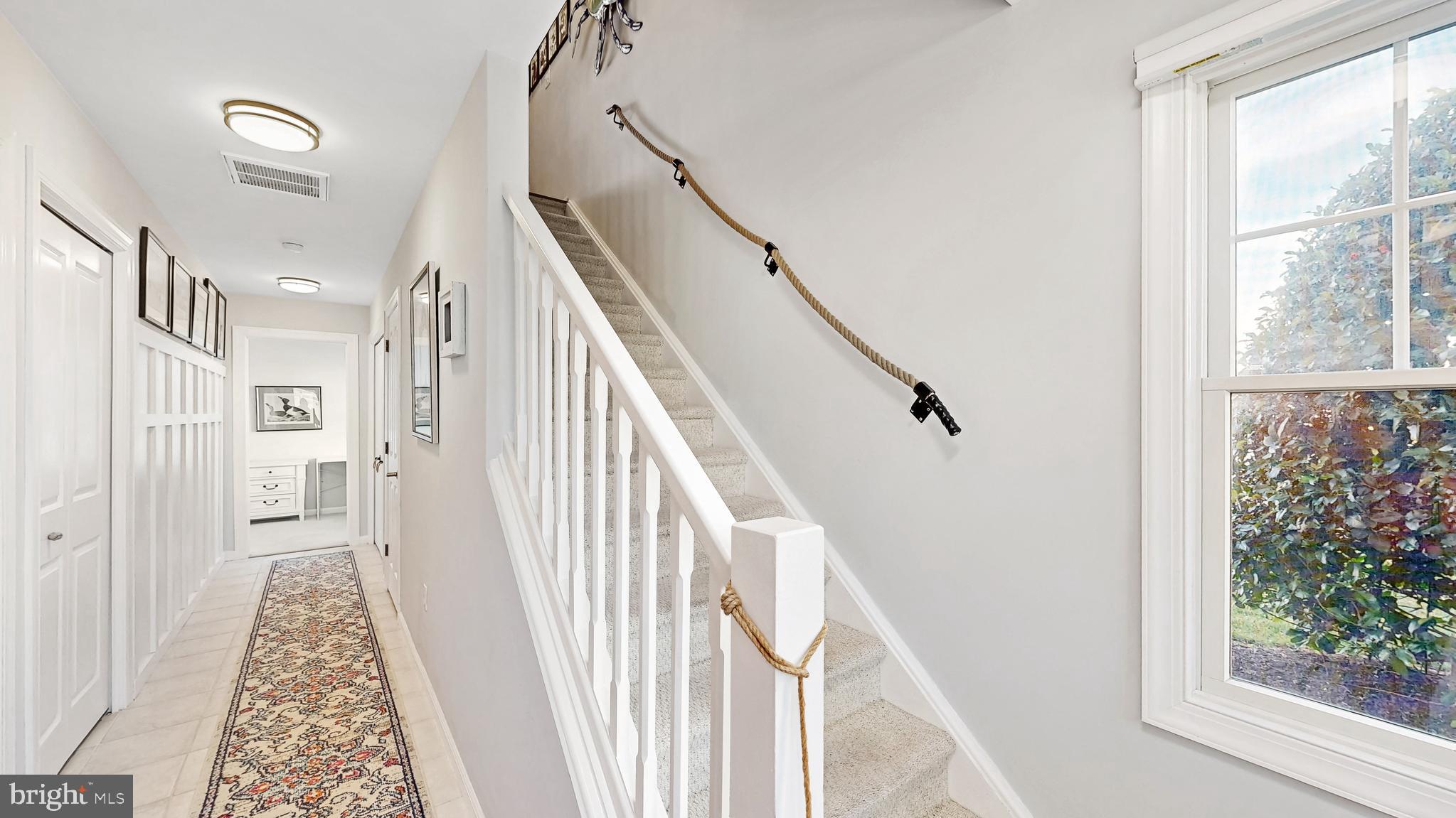 BAYVILLE SHORES - Residential