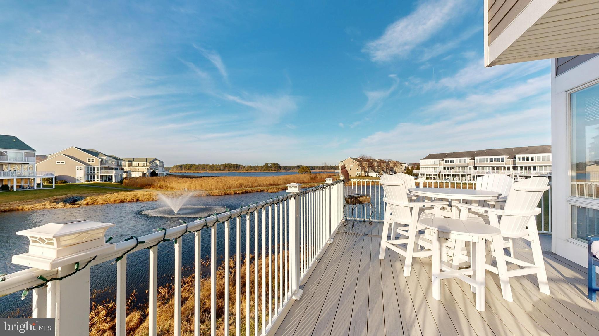BAYVILLE SHORES - Residential