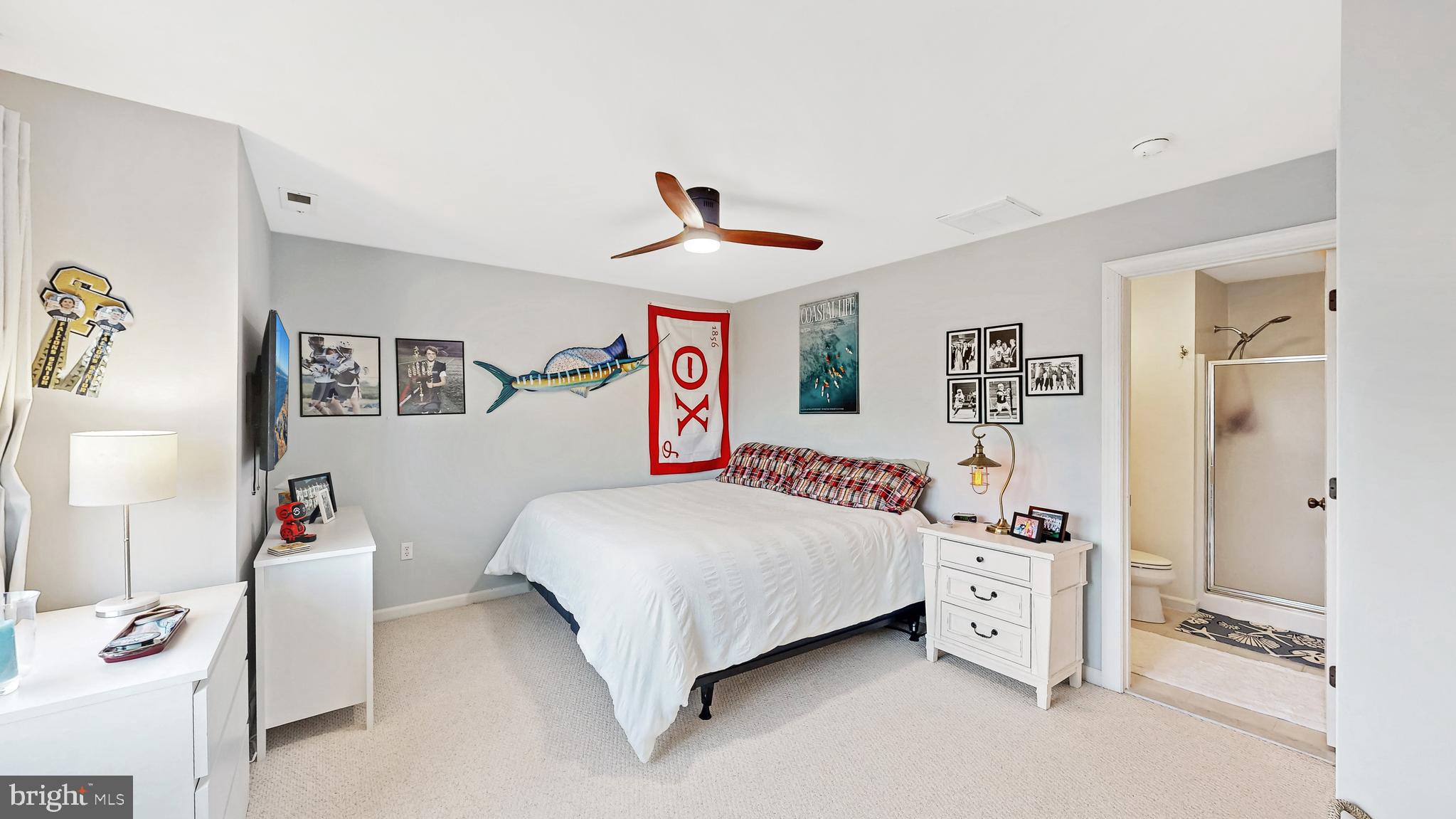 BAYVILLE SHORES - Residential