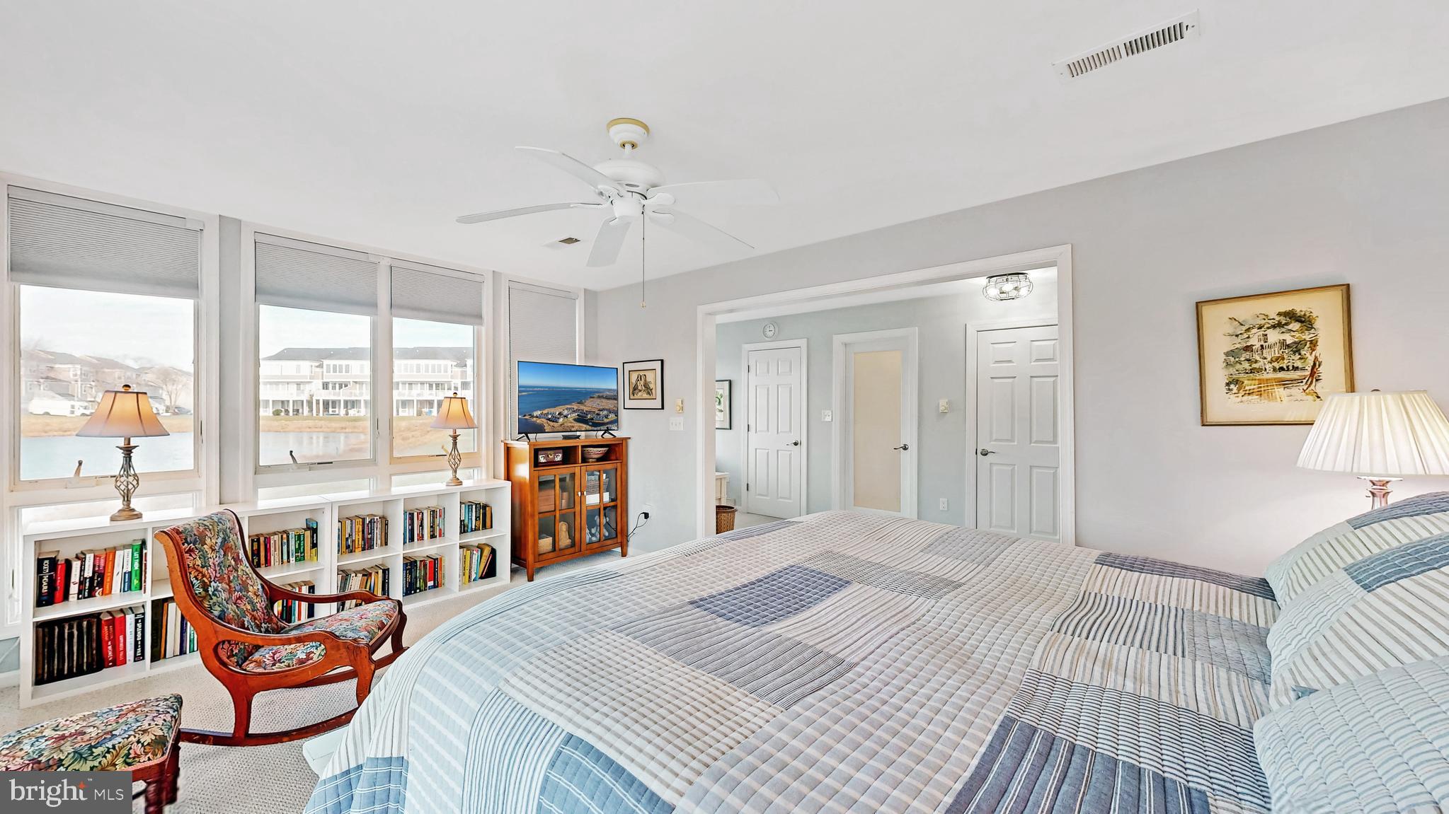 BAYVILLE SHORES - Residential