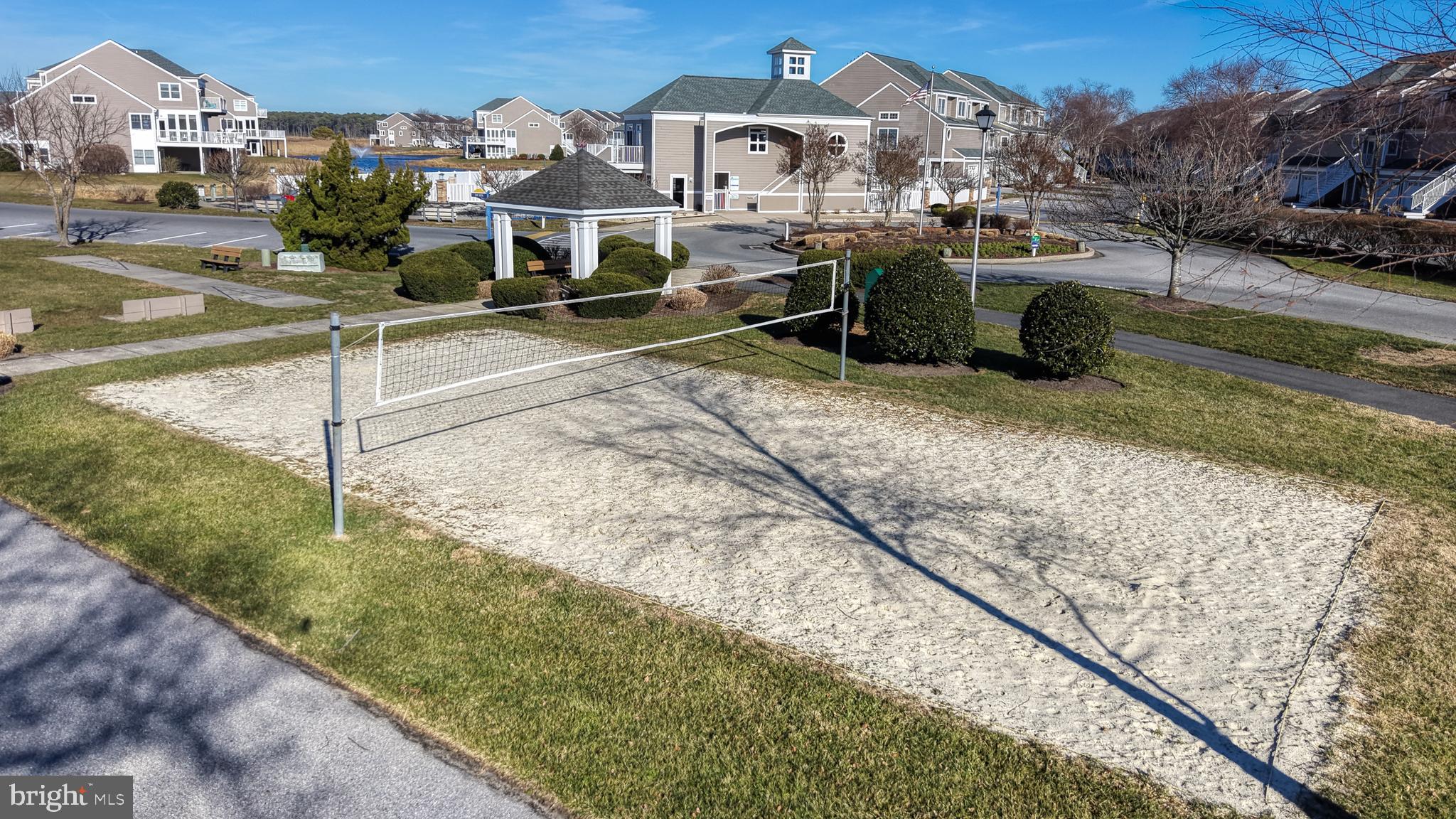 BAYVILLE SHORES - Residential