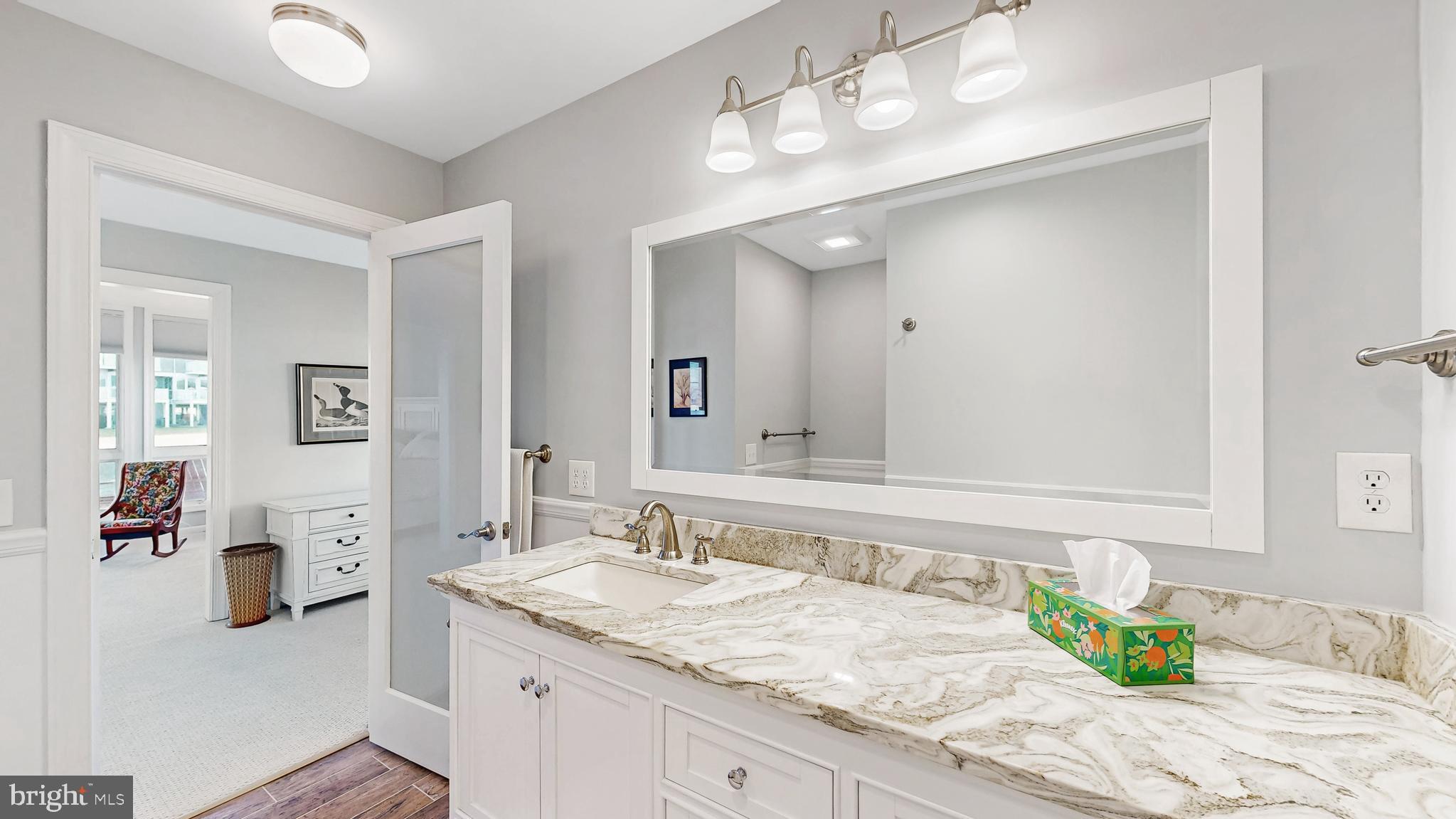 BAYVILLE SHORES - Residential