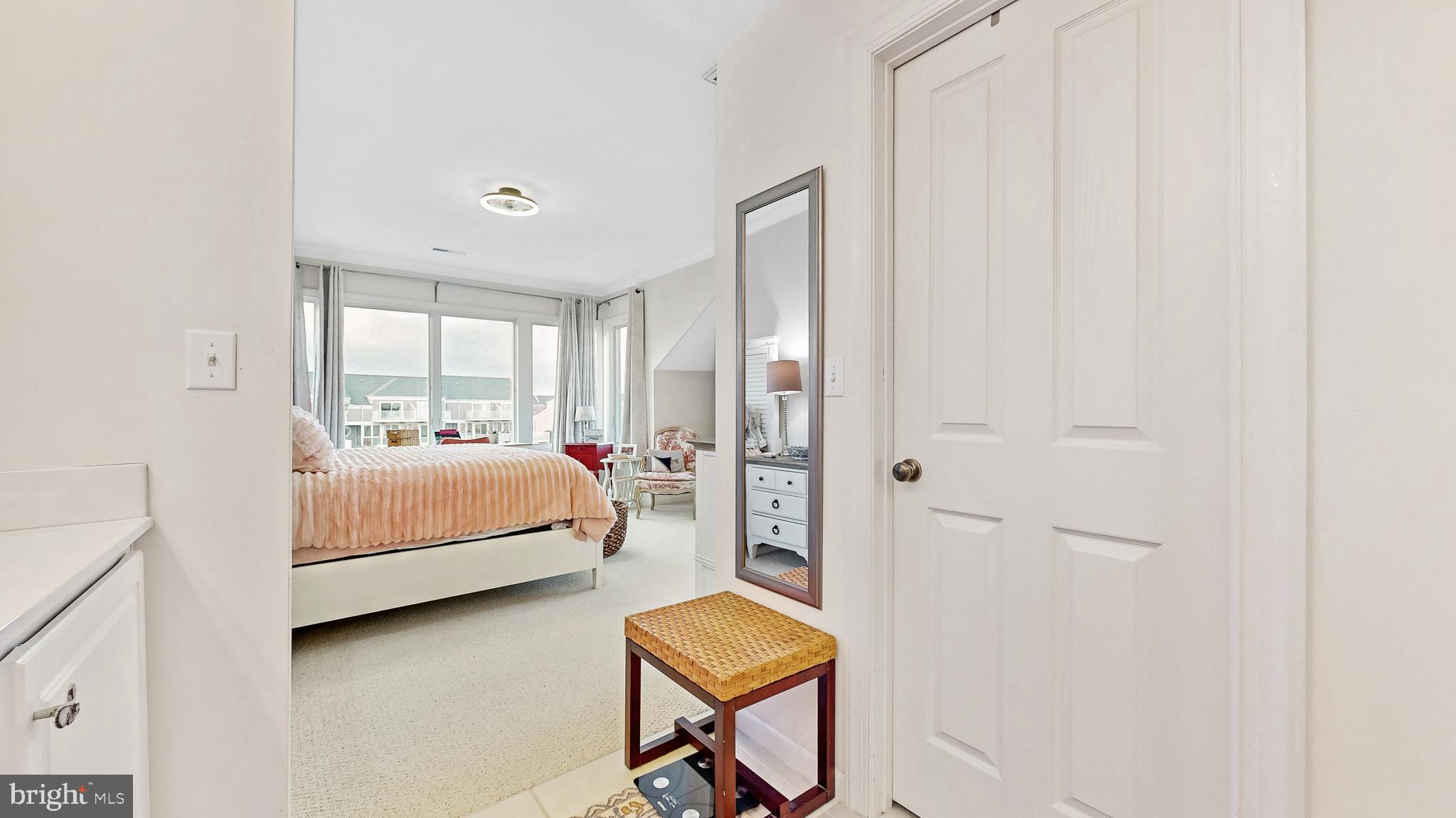 BAYVILLE SHORES - Residential