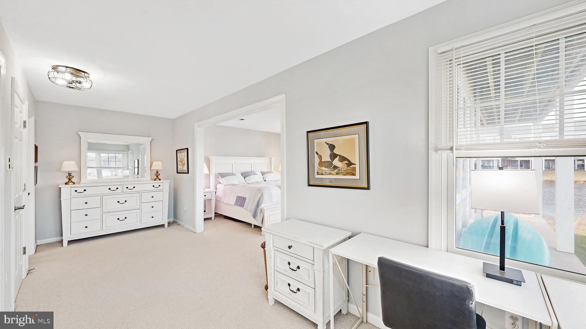 BAYVILLE SHORES - Residential