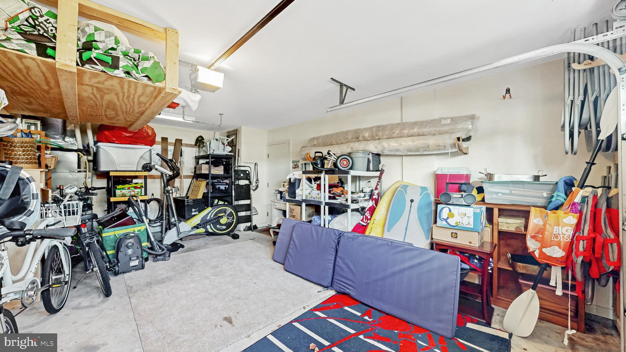 BAYVILLE SHORES - Residential