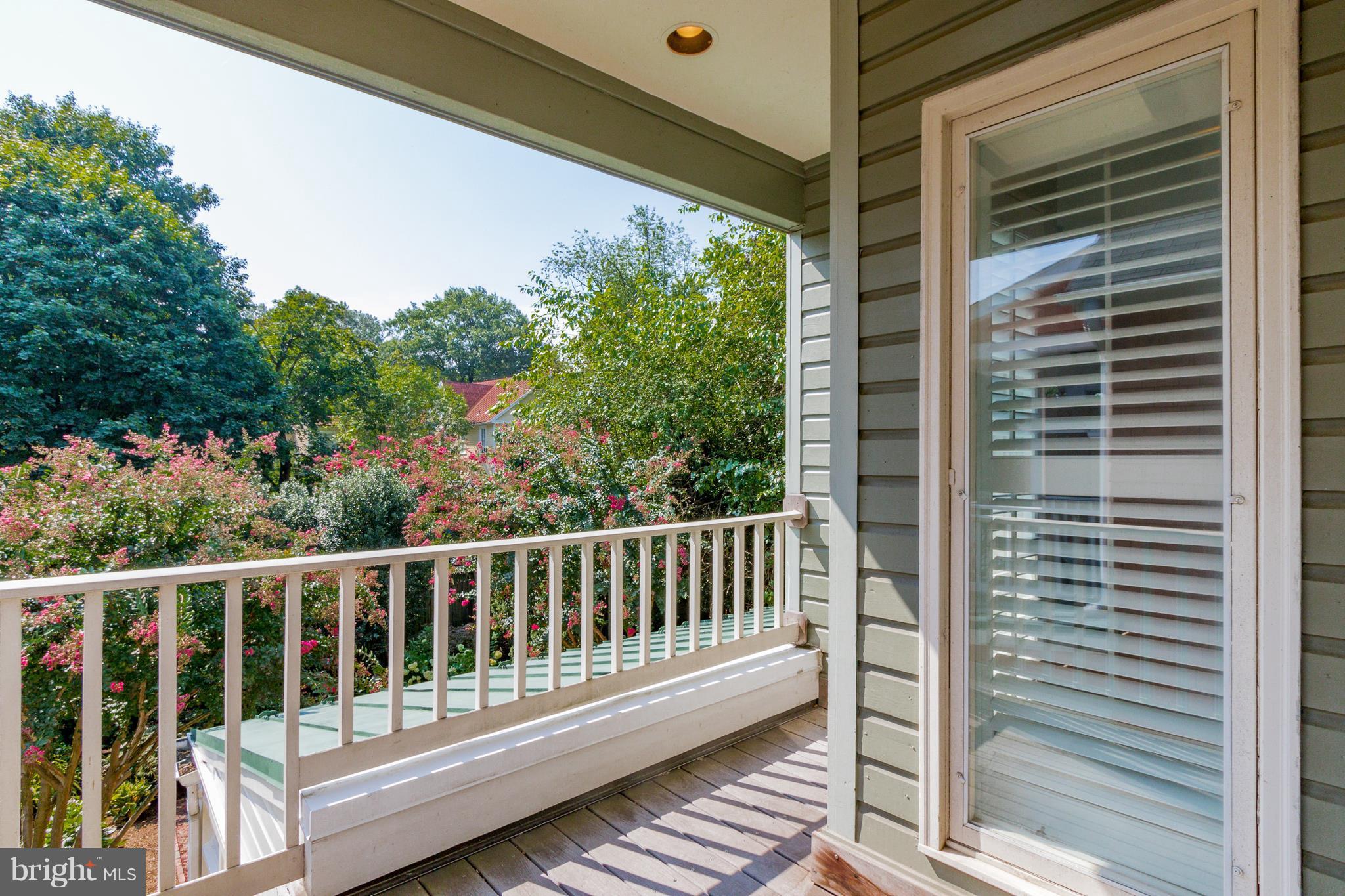 HISTORIC DISTRICT - Residential