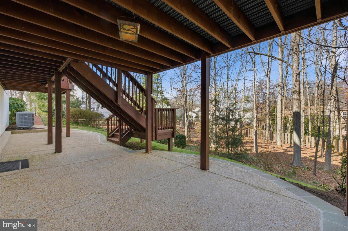 LAKEWOOD HILLS - Residential