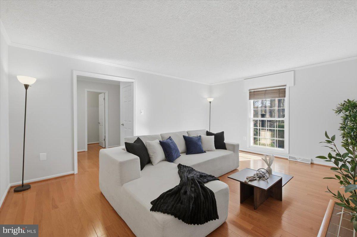 LAKEWOOD HILLS - Residential