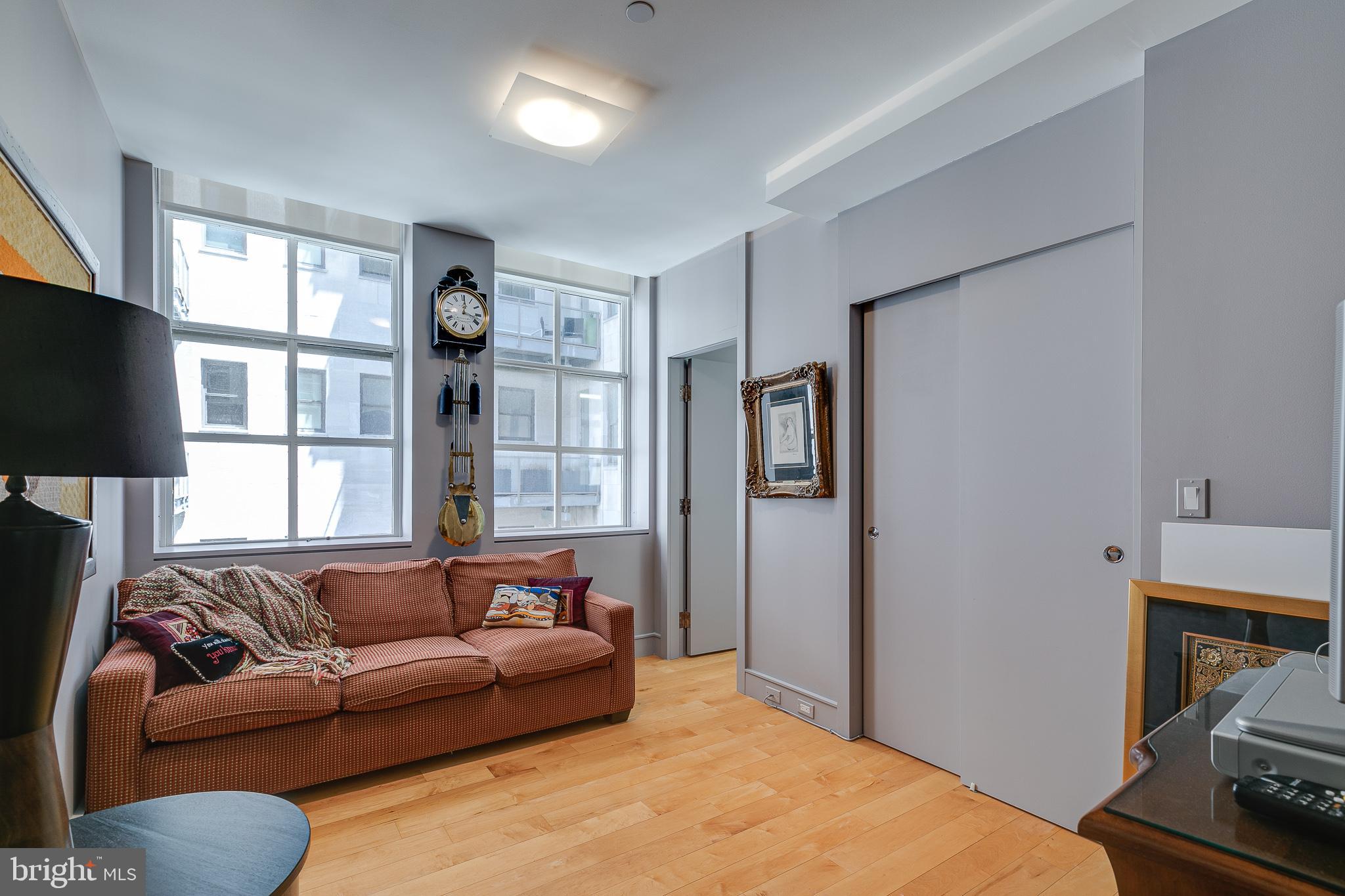 WASHINGTON SQ WEST - Residential