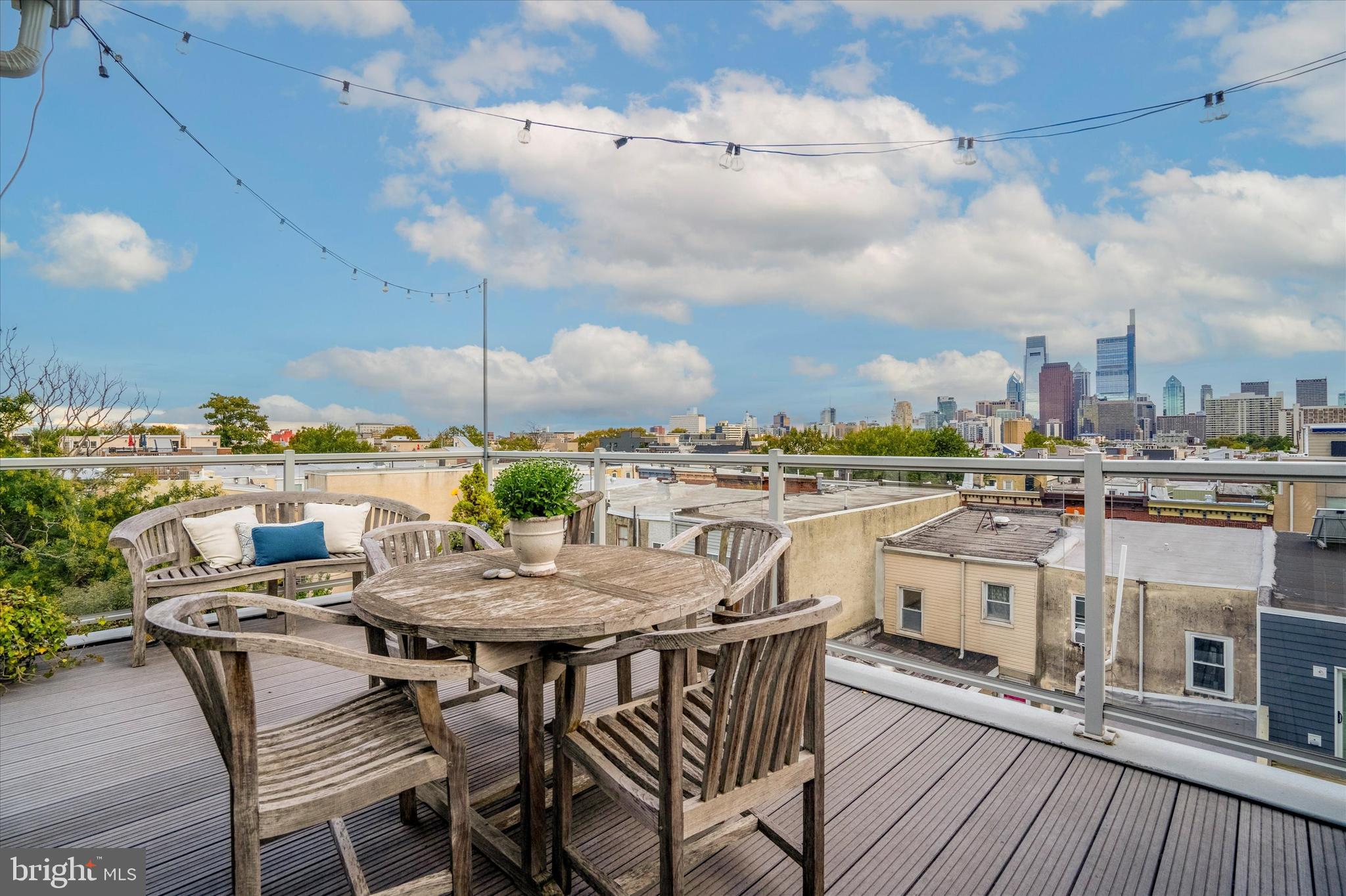 FAIRMOUNT - Residential