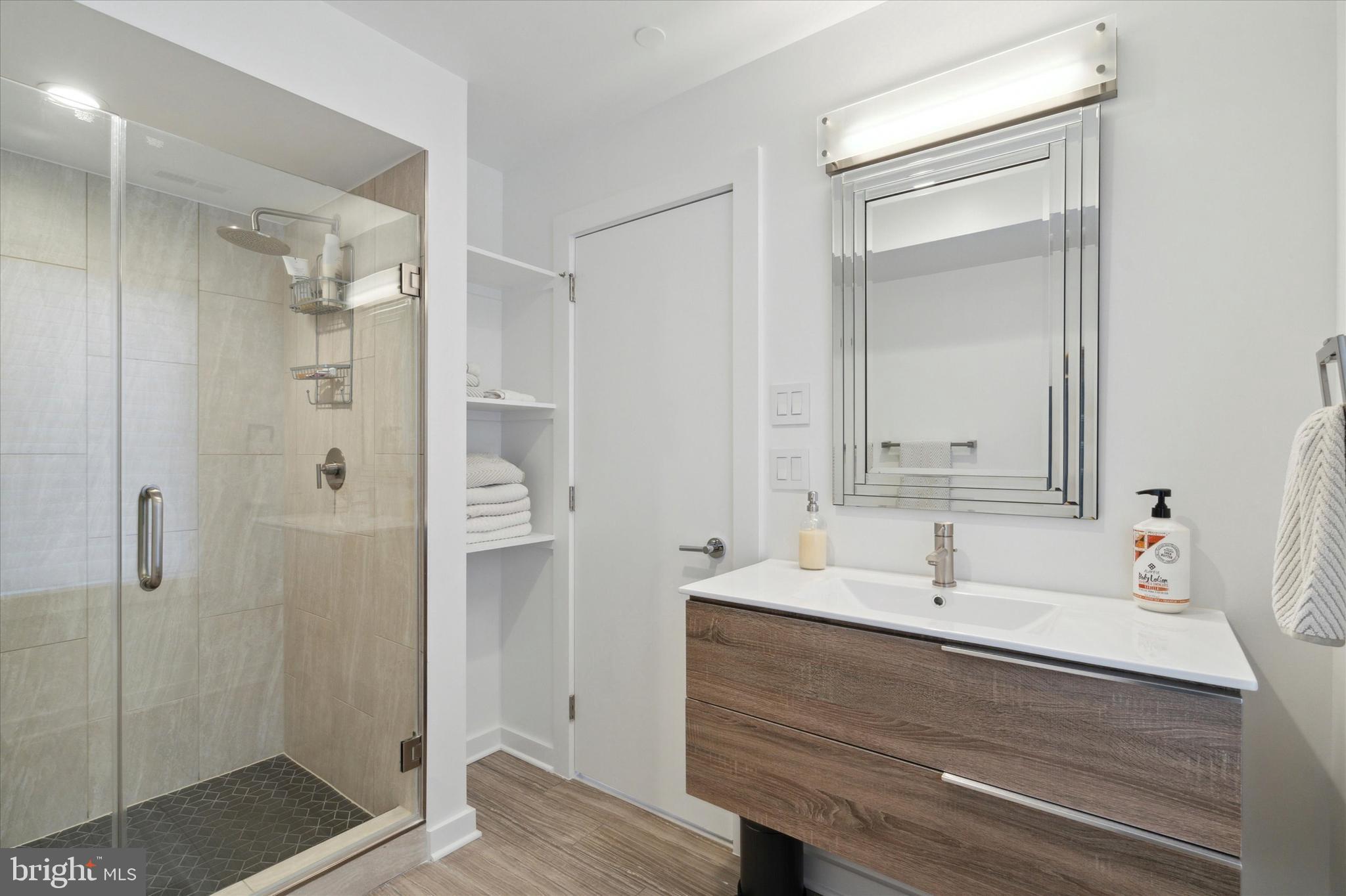 FAIRMOUNT - Residential