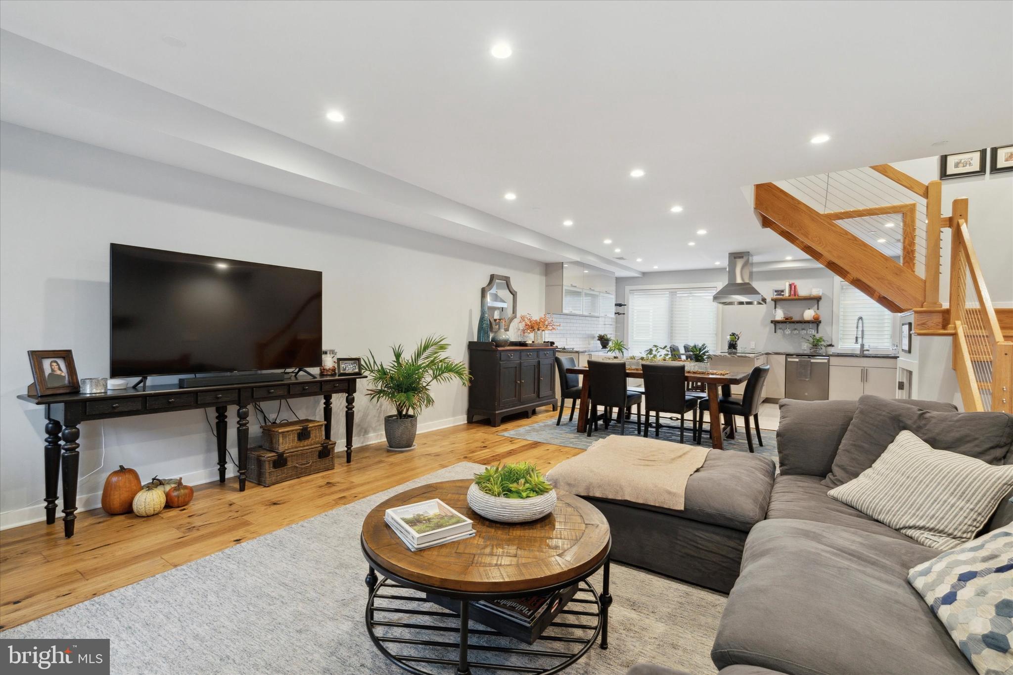 FAIRMOUNT - Residential