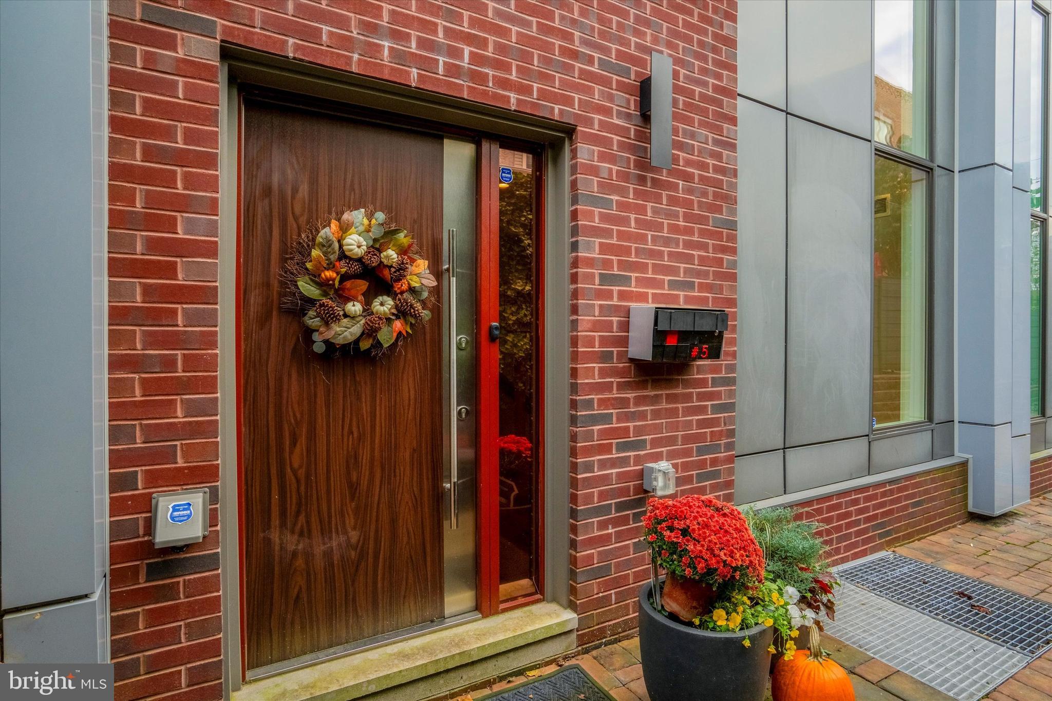 FAIRMOUNT - Residential