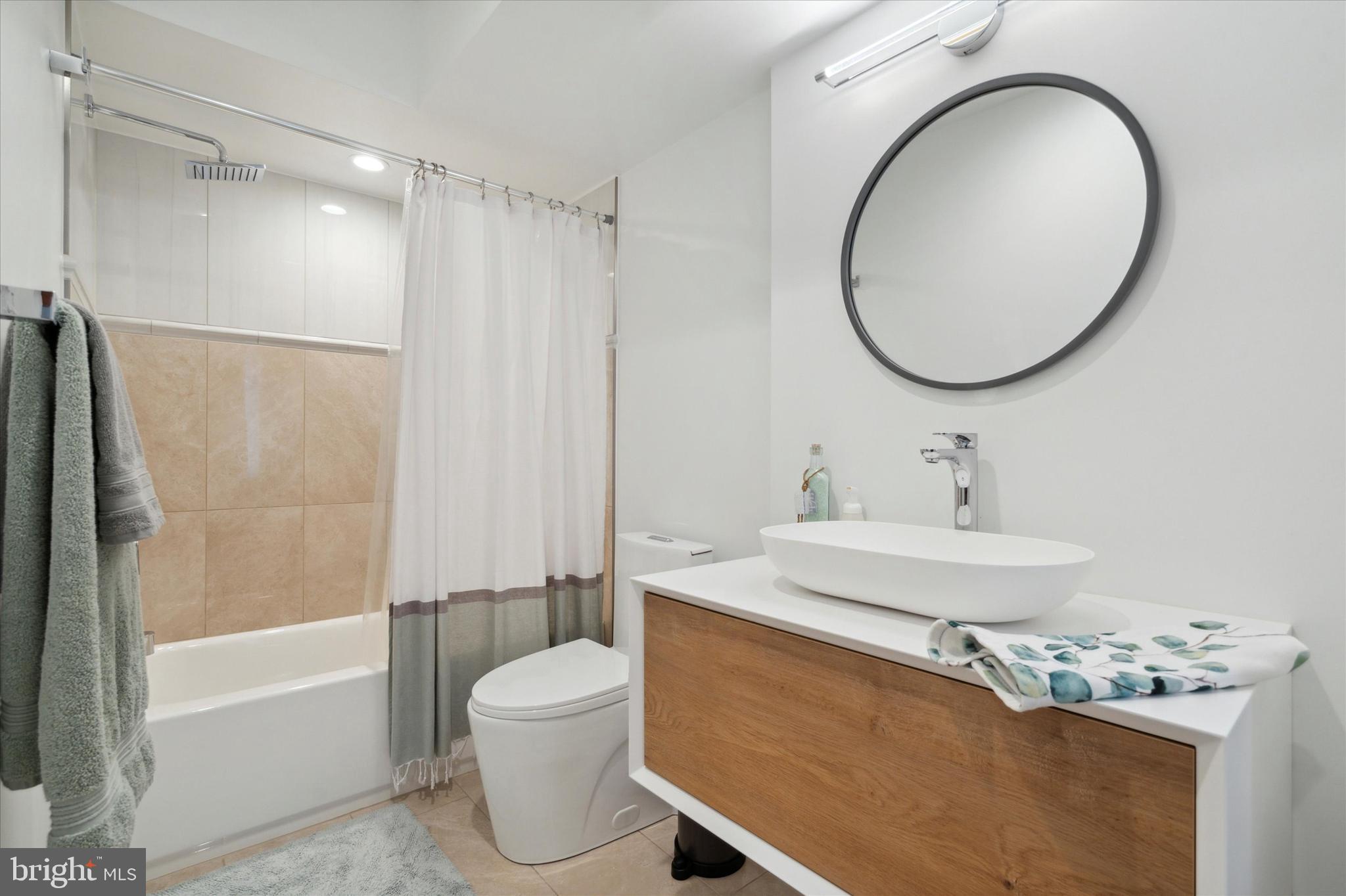 FAIRMOUNT - Residential