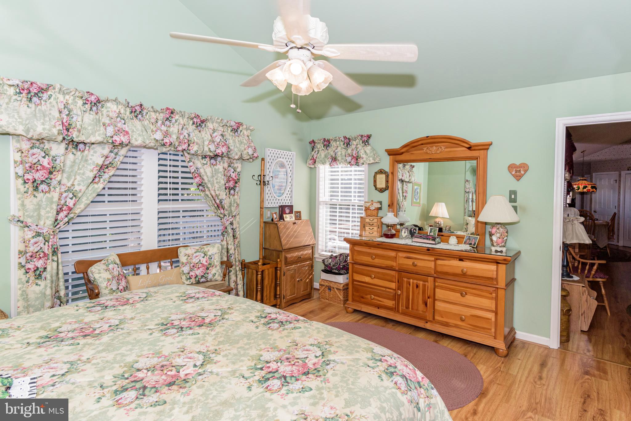 OYSTER HARBOR - Residential