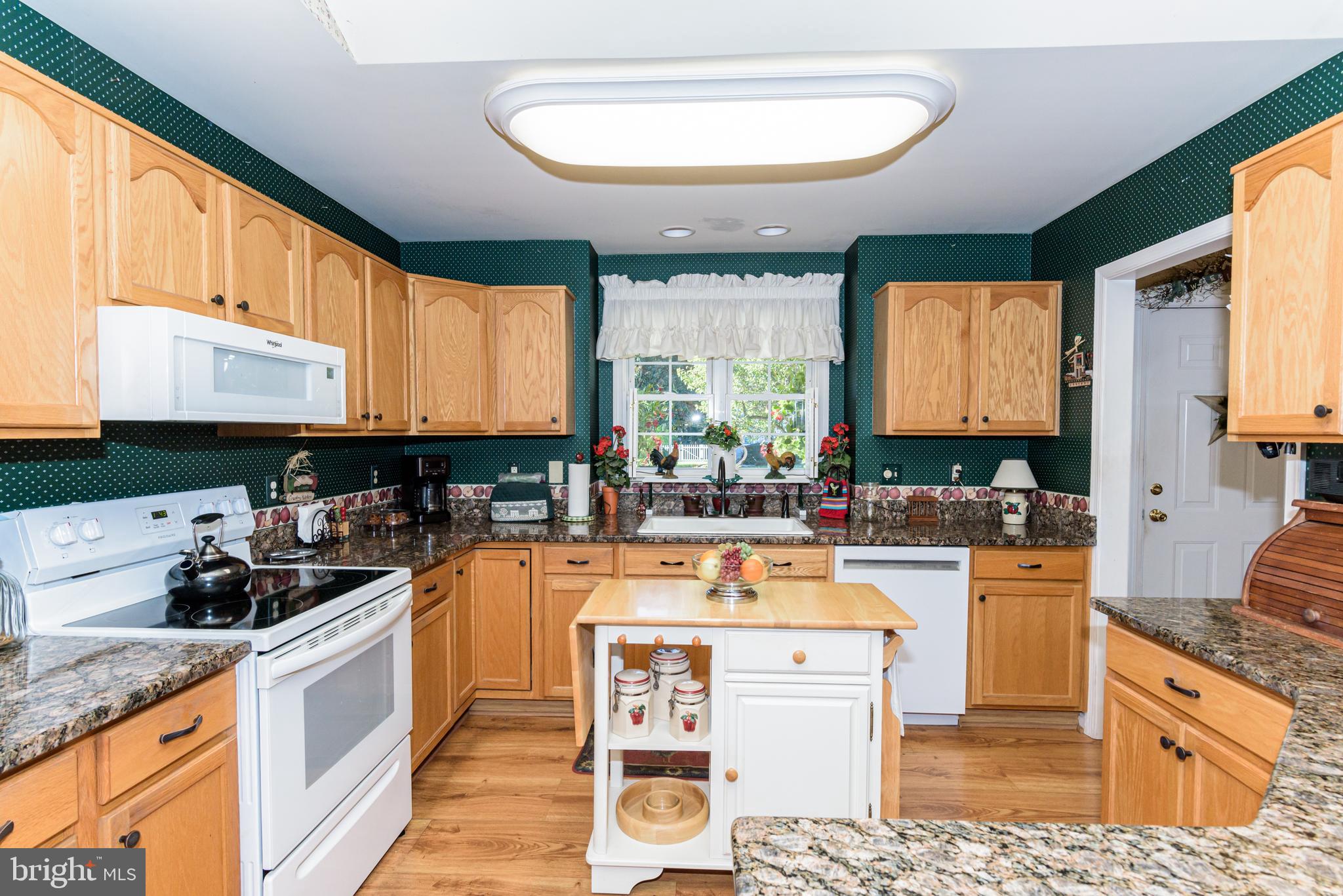 OYSTER HARBOR - Residential