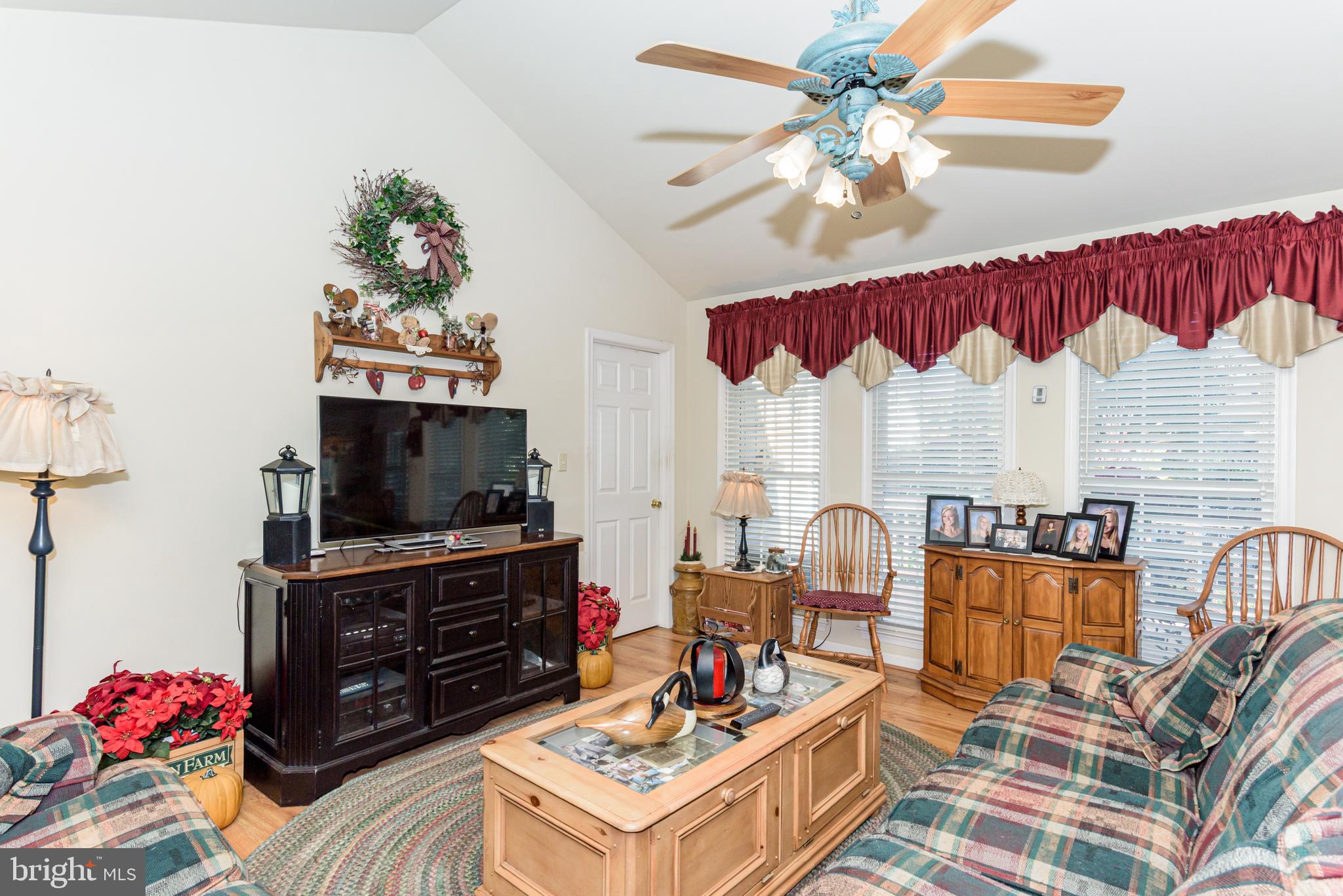 OYSTER HARBOR - Residential