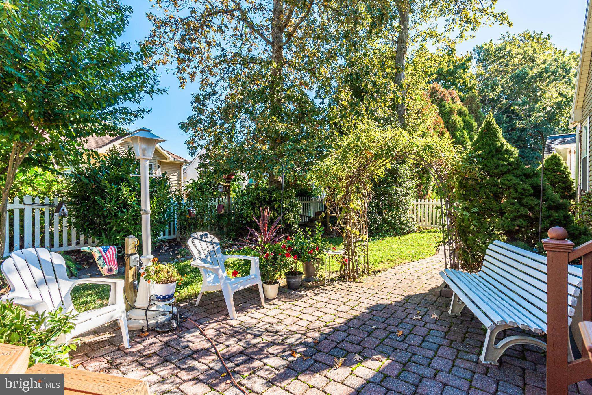 OYSTER HARBOR - Residential