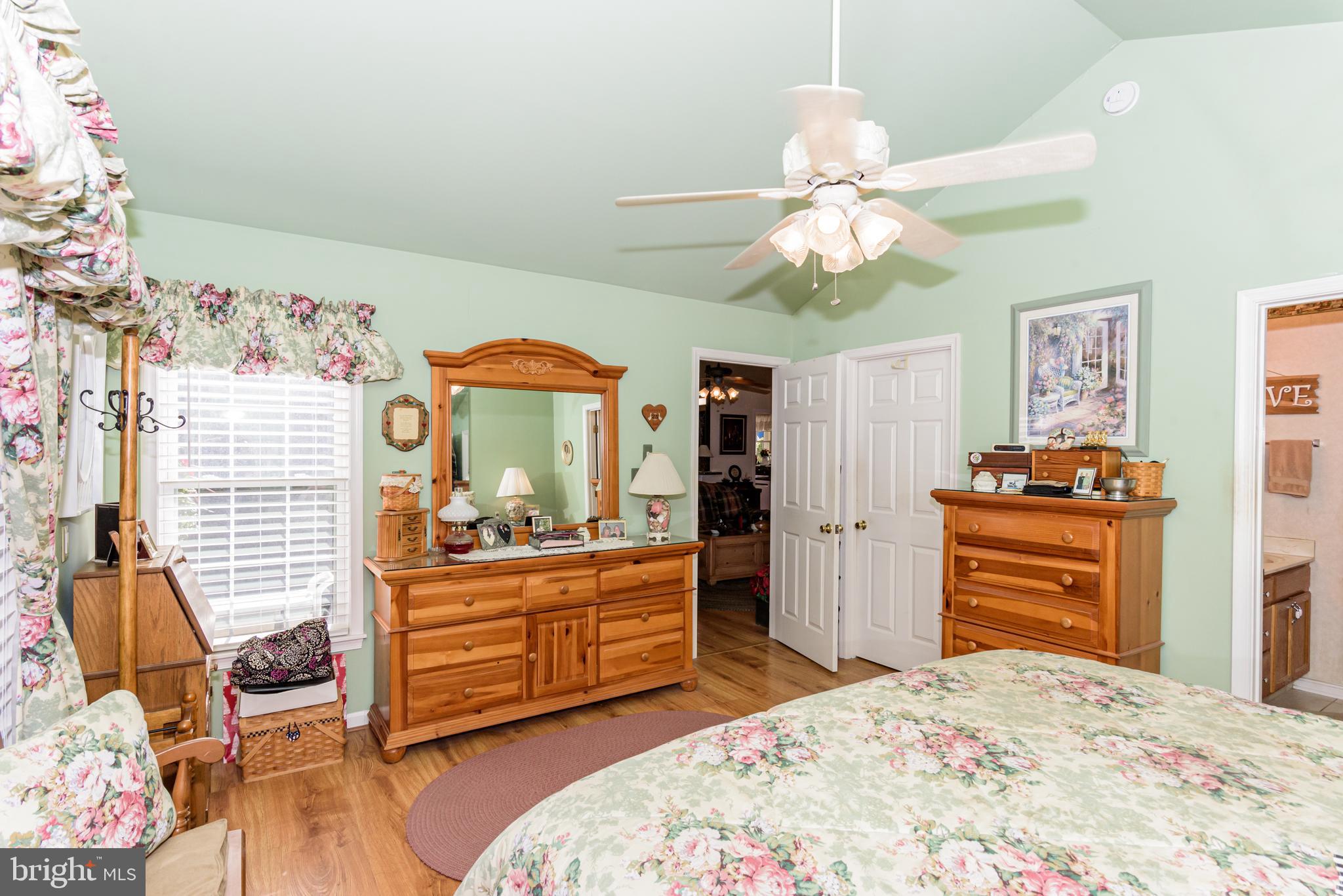 OYSTER HARBOR - Residential