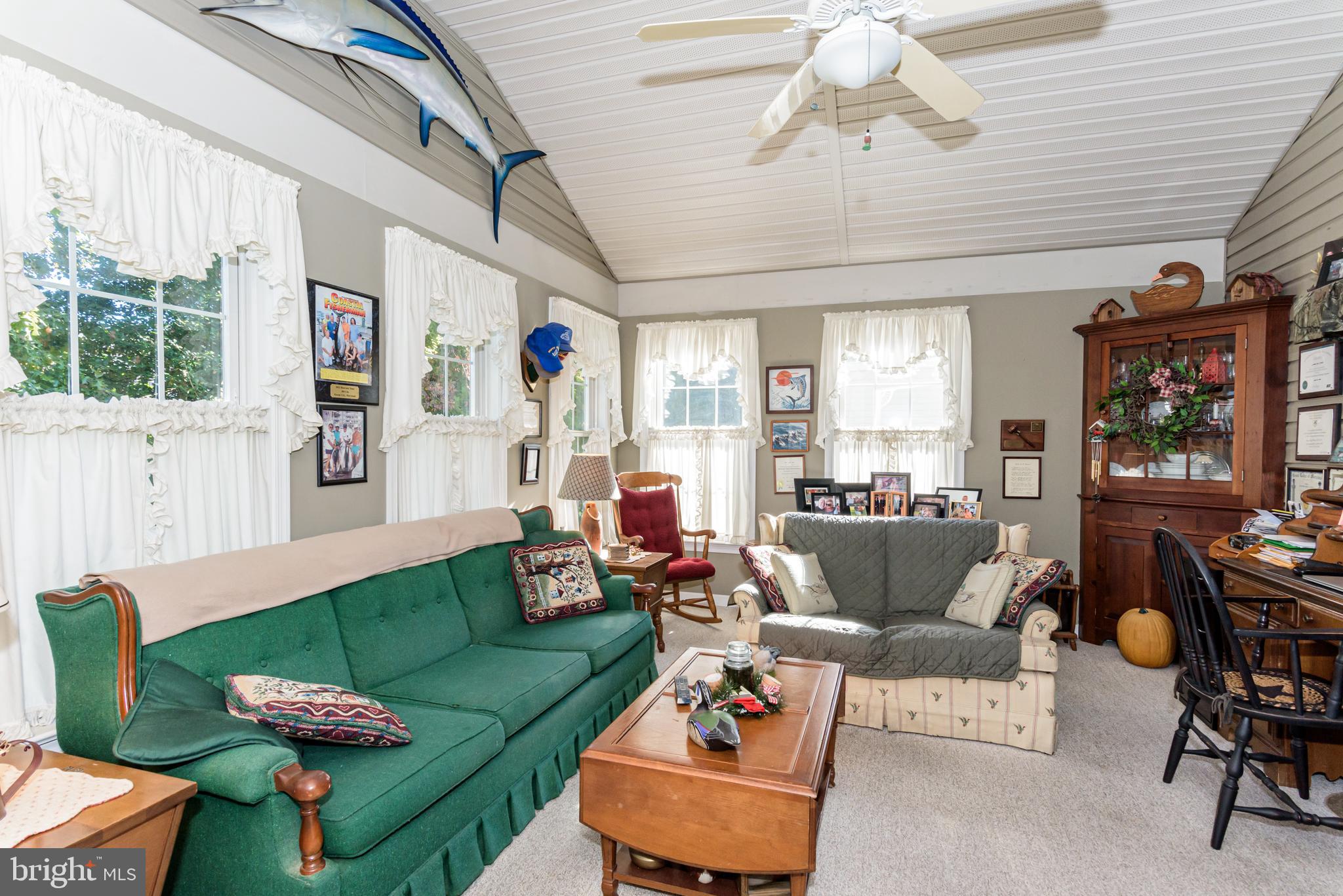 OYSTER HARBOR - Residential