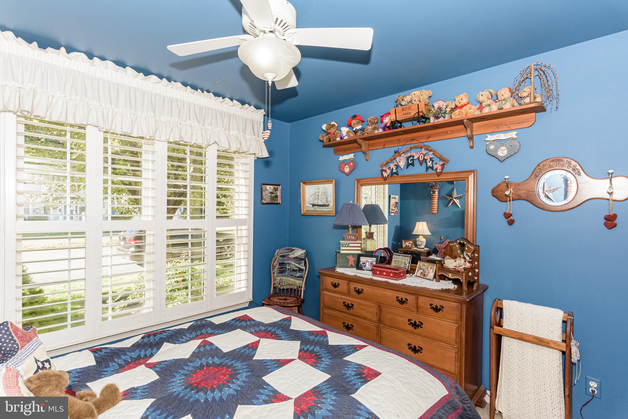 OYSTER HARBOR - Residential