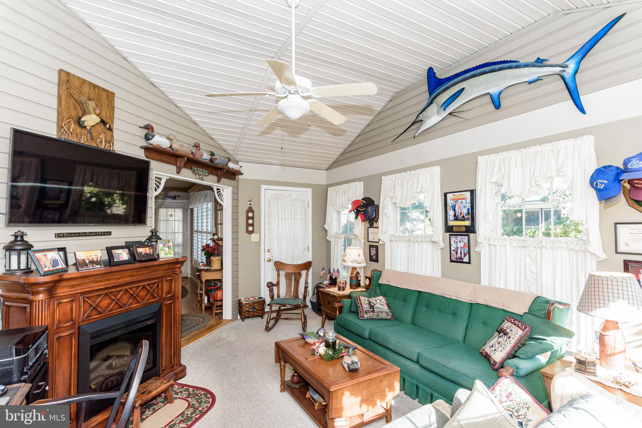 OYSTER HARBOR - Residential