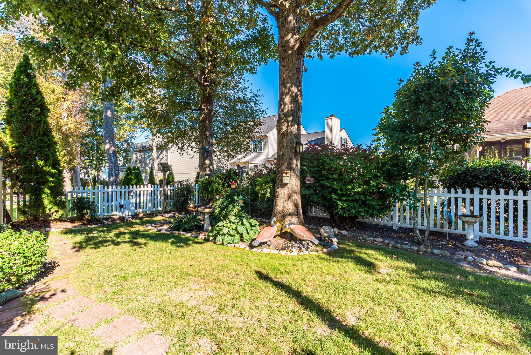 OYSTER HARBOR - Residential