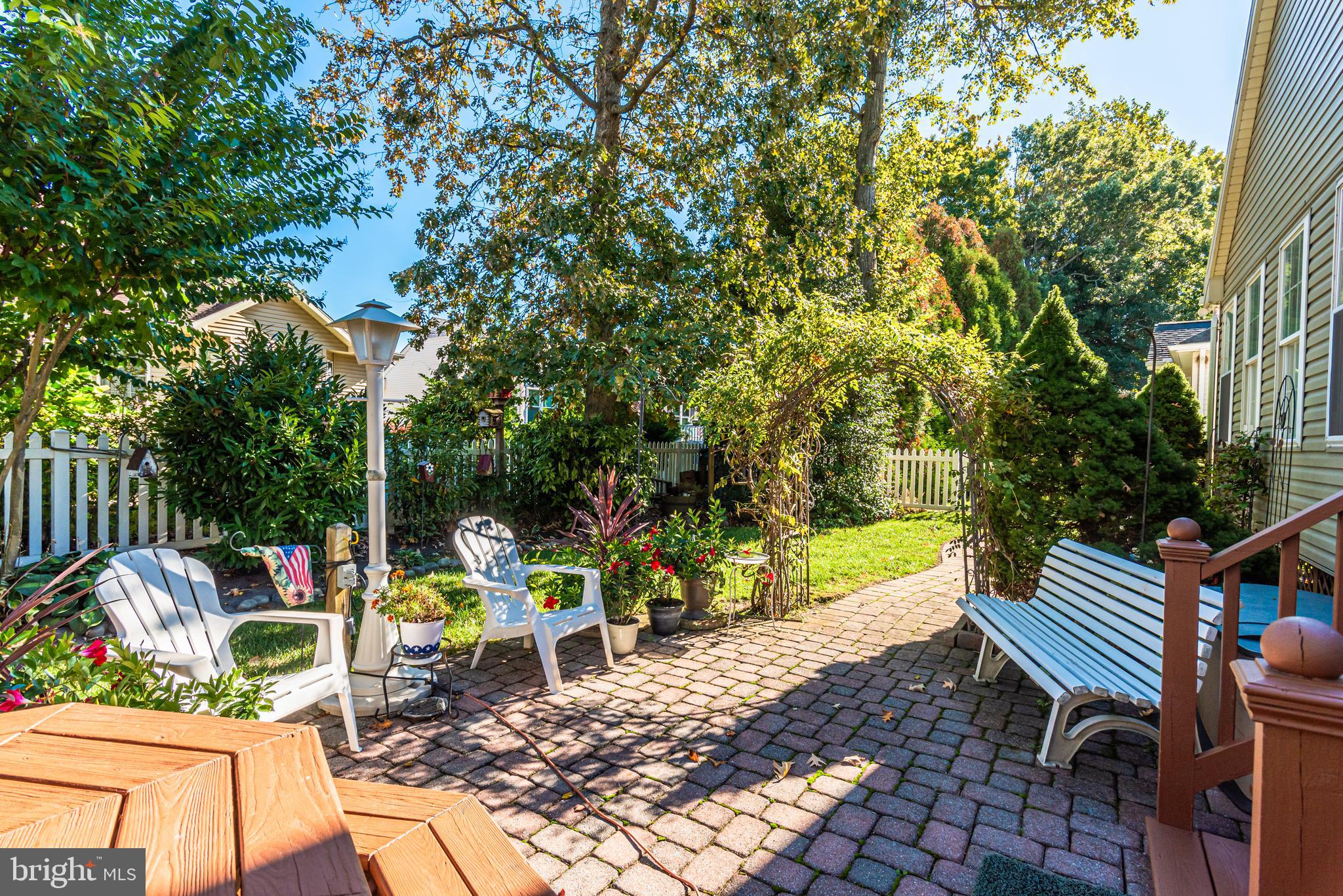 OYSTER HARBOR - Residential