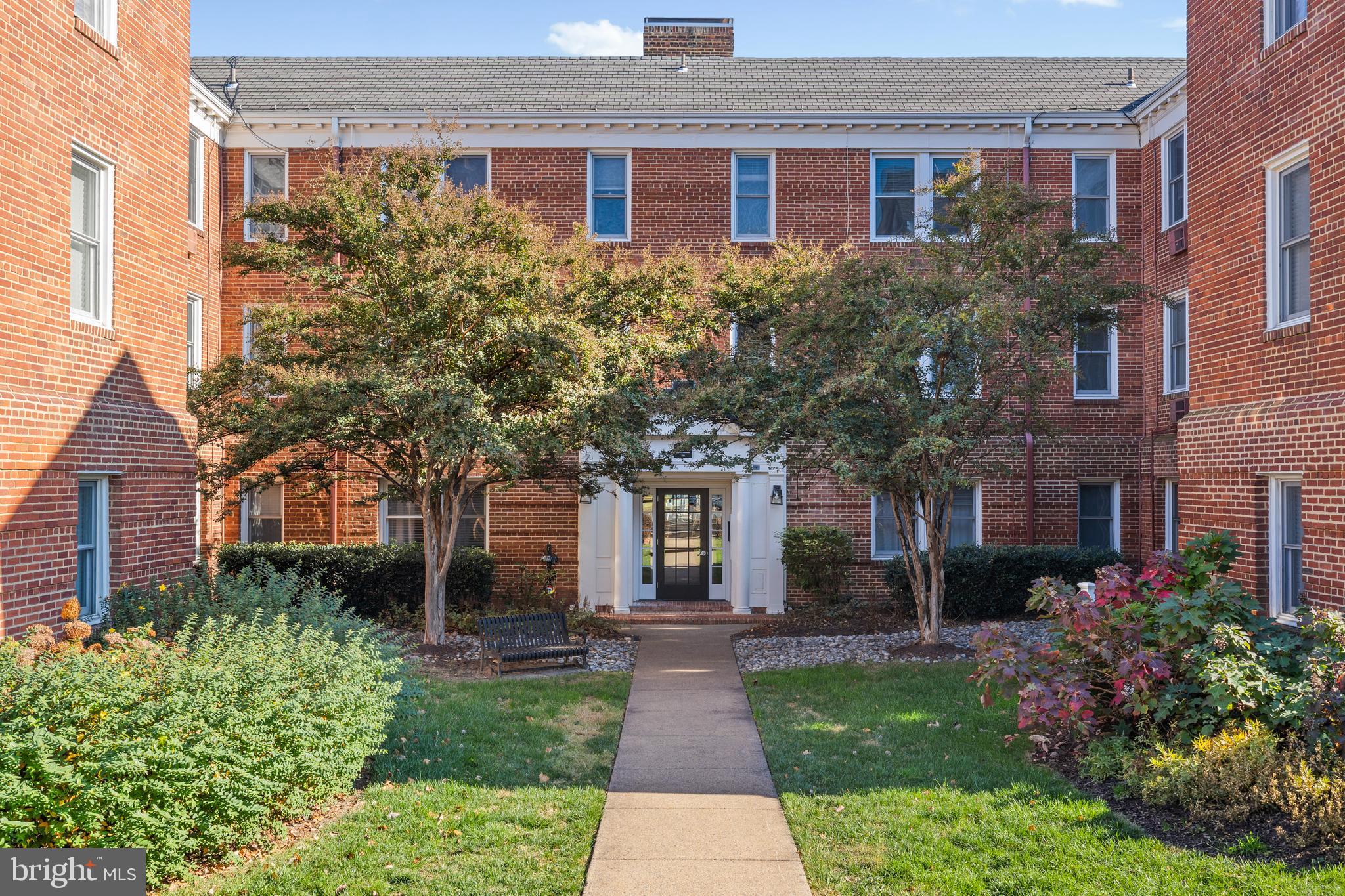 BEARINGS SOUTH - Residential Lease