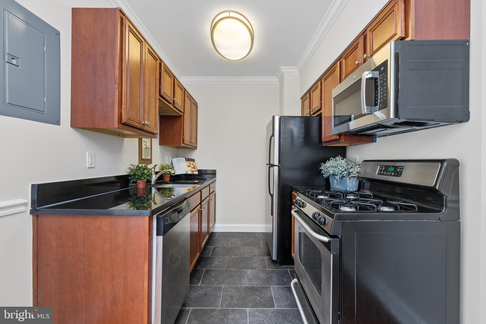 BEARINGS SOUTH - Residential Lease