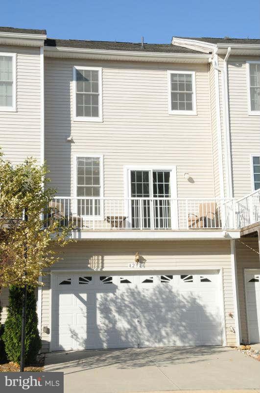 AMBERLEA AT SOUTH RIDING - Residential