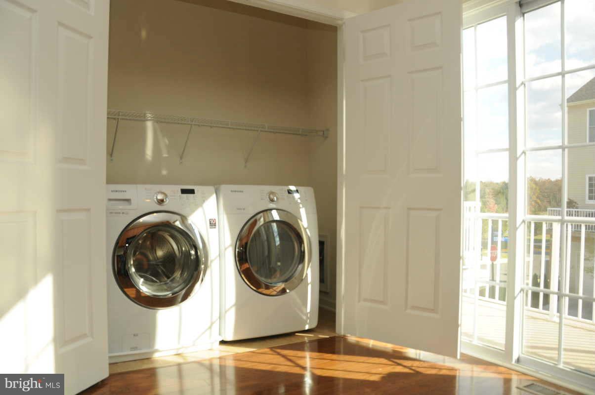 AMBERLEA AT SOUTH RIDING - Residential