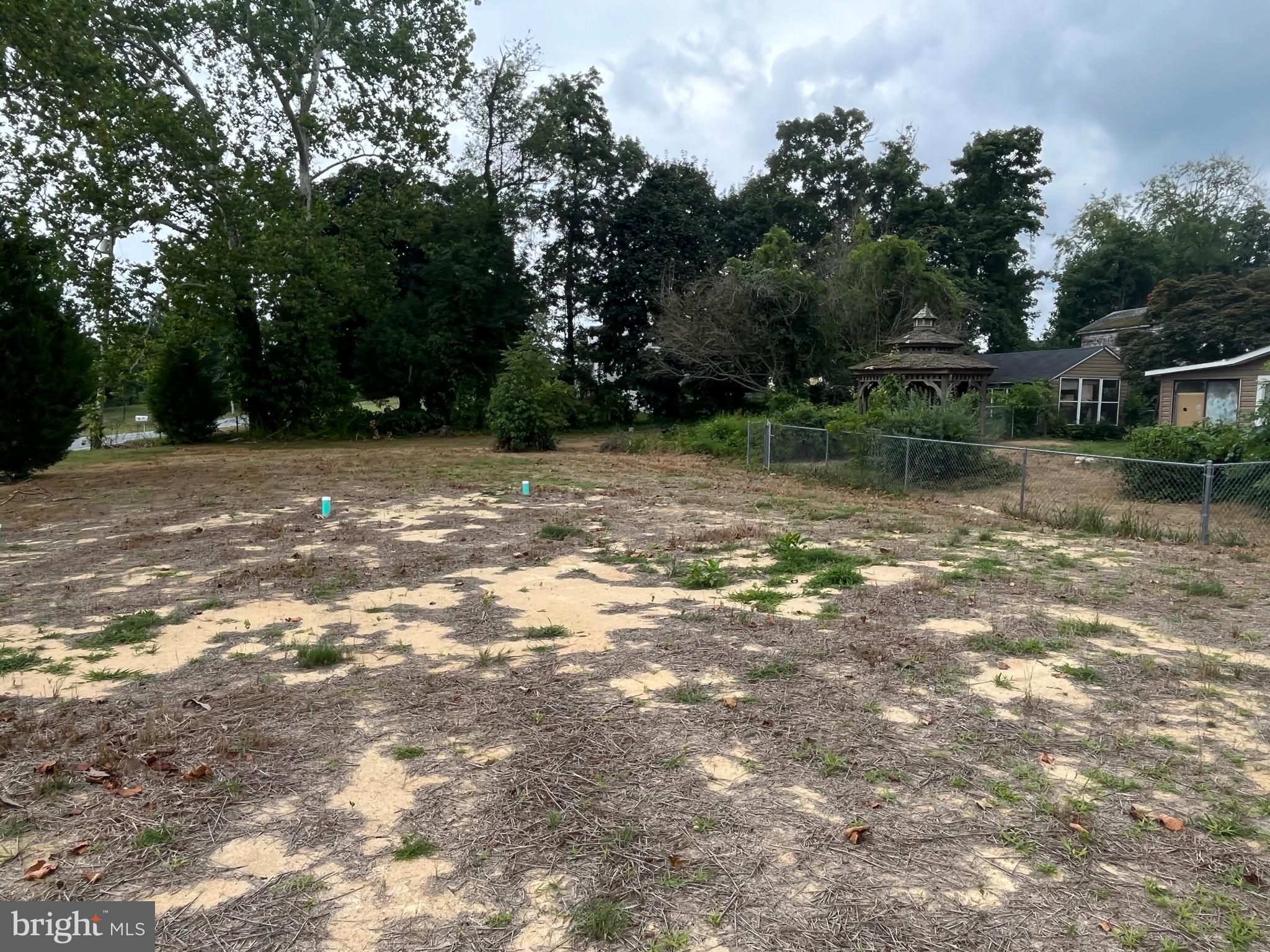 3611 SOLOMONS ISLAND ROAD